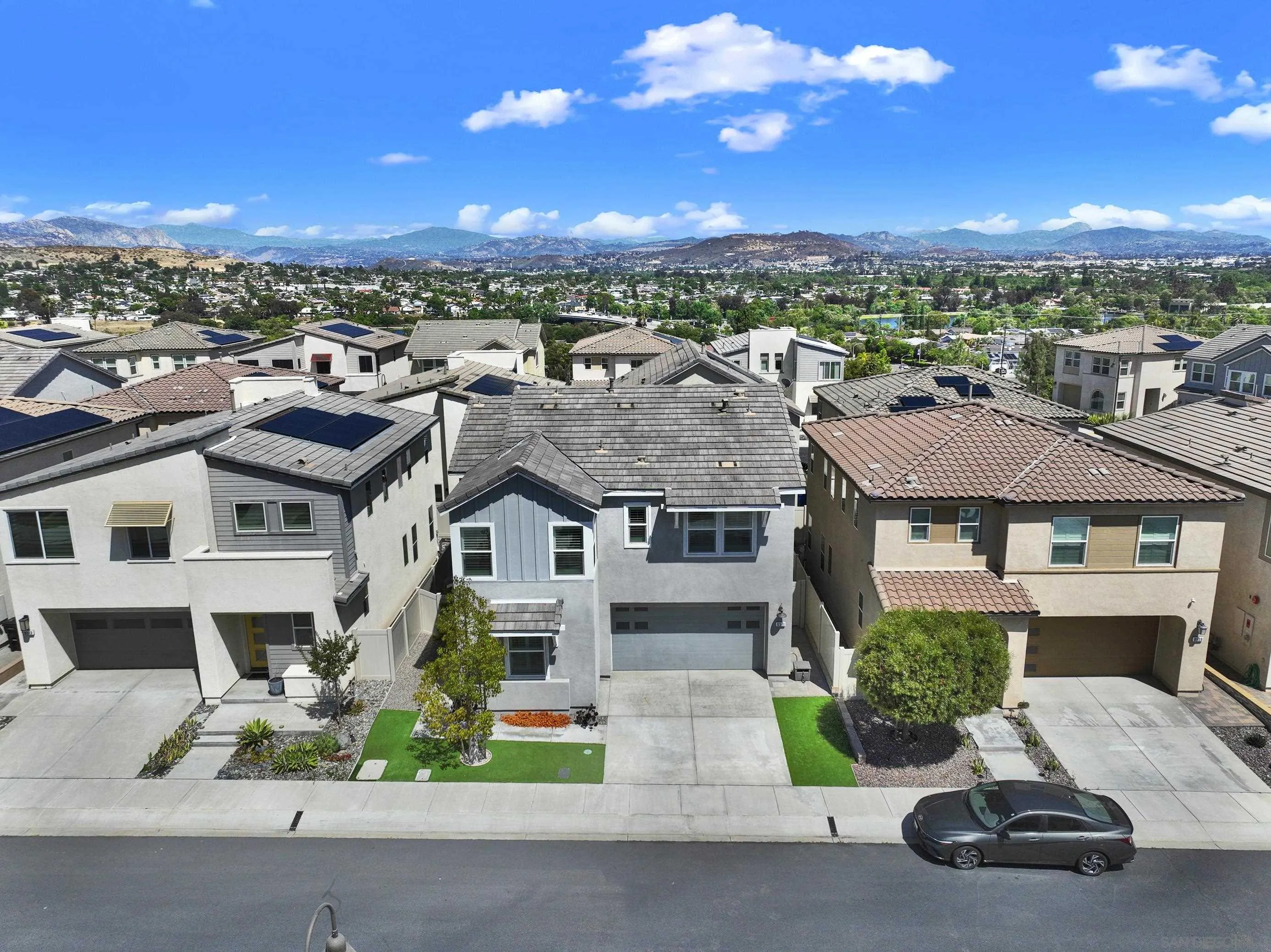 https://cdn.realtyfeed.com/cdn/127/260010650/7992e9aeab77265808b6d7d26448f8fc.webp