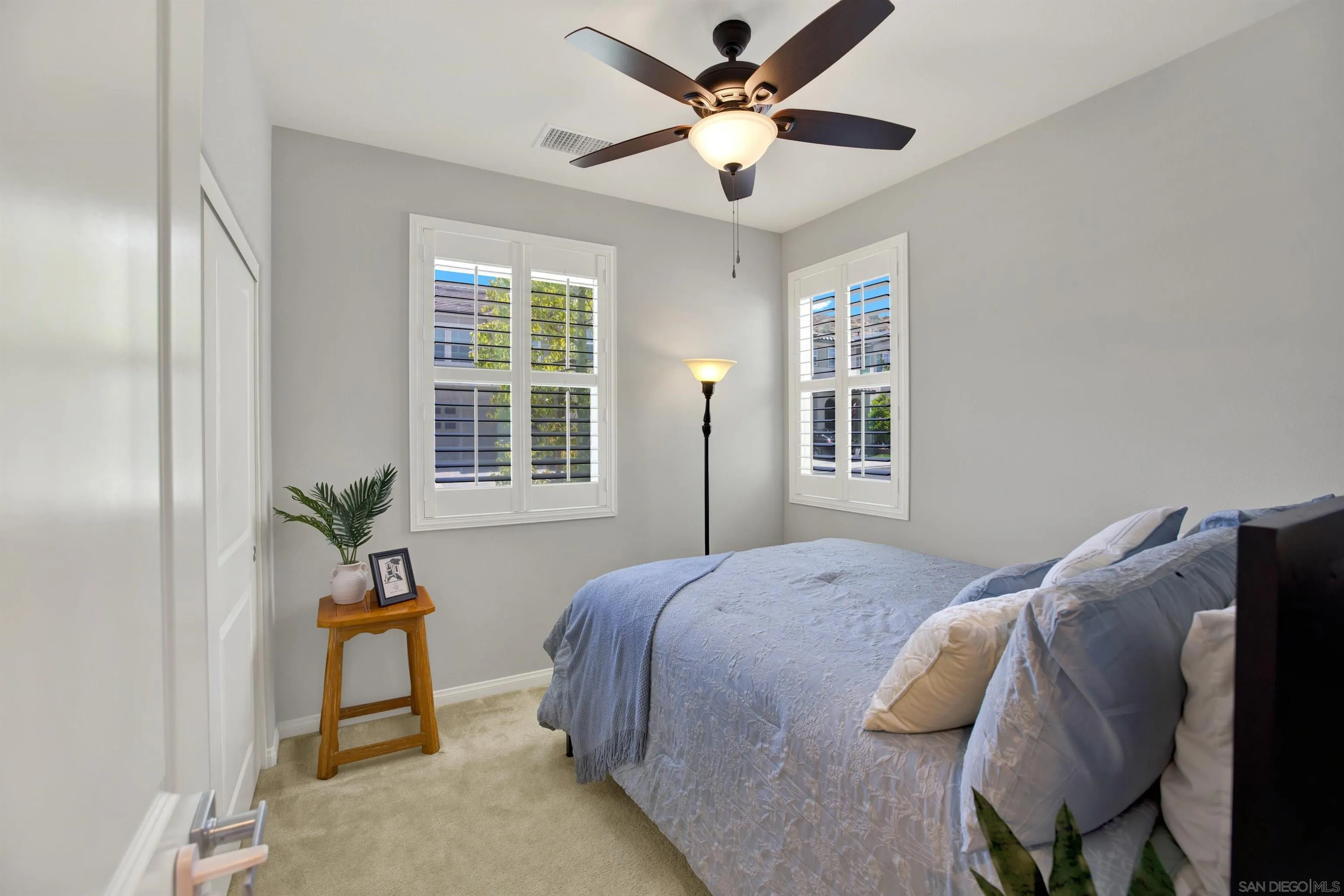 https://cdn.realtyfeed.com/cdn/127/260010650/96b011bf21f6abf3adceb00cb0db3264.webp