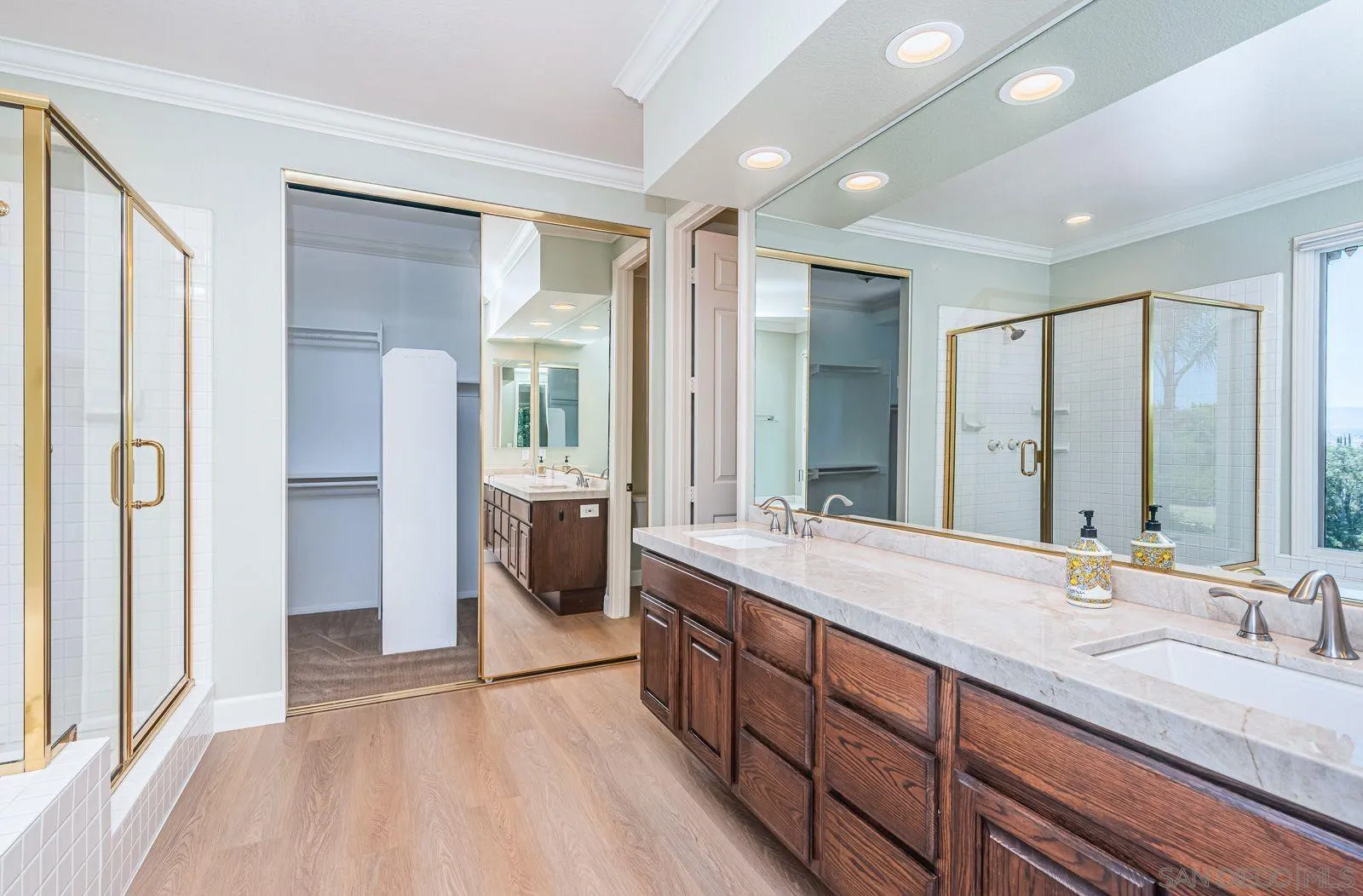 https://cdn.realtyfeed.com/cdn/127/260010652/16e50fba946c2b1ae3e3defa83177fc8.webp