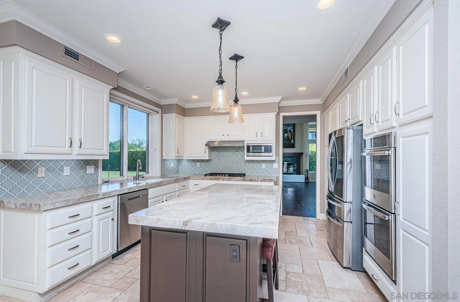 https://cdn.realtyfeed.com/cdn/127/260010652/2db499449ebfc37163f74a0332b6c744.webp
