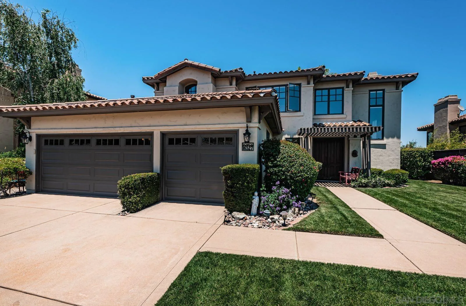 https://cdn.realtyfeed.com/cdn/127/260010652/4b08b13c2c45b40f2f13d2b9cd804fb4.webp