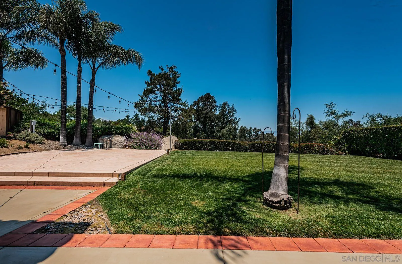 https://cdn.realtyfeed.com/cdn/127/260010652/7739206ada96479e6378997180255b8d.webp