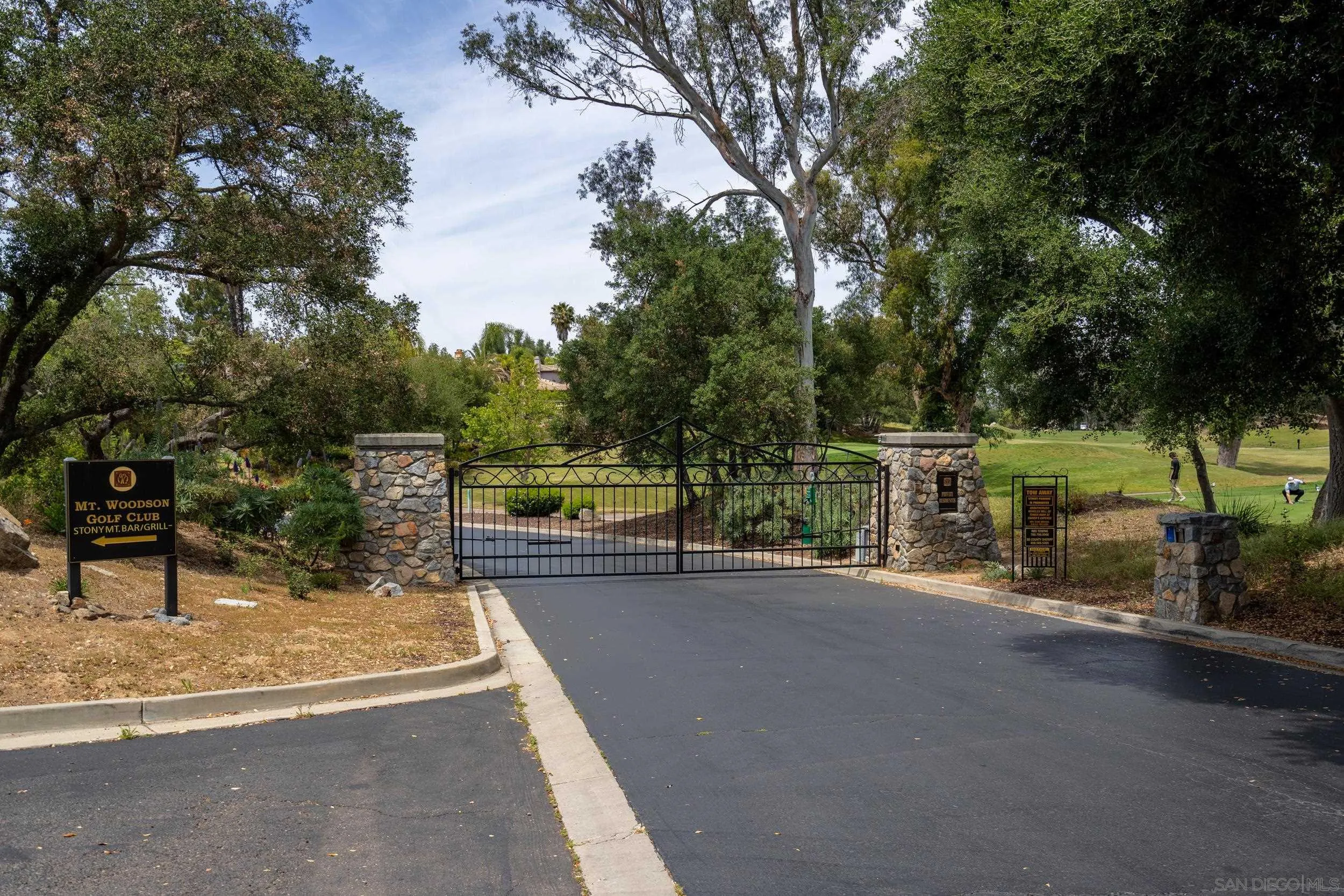 https://cdn.realtyfeed.com/cdn/127/260010652/8911b896b24f8569133e91950e92d25b.webp