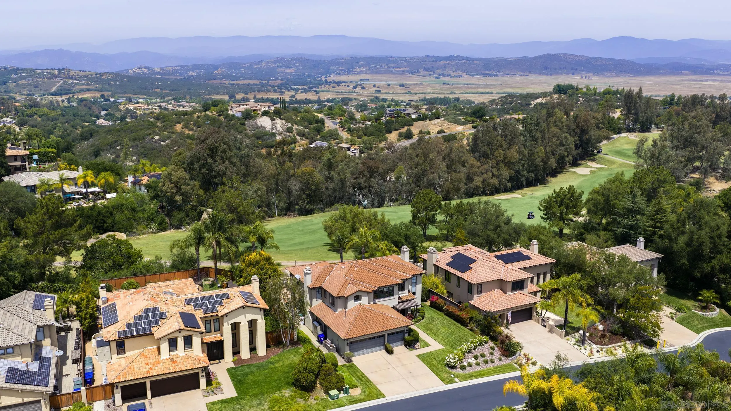 https://cdn.realtyfeed.com/cdn/127/260010652/a09336f8403d9e2c68a57c9f333a6d7f.webp