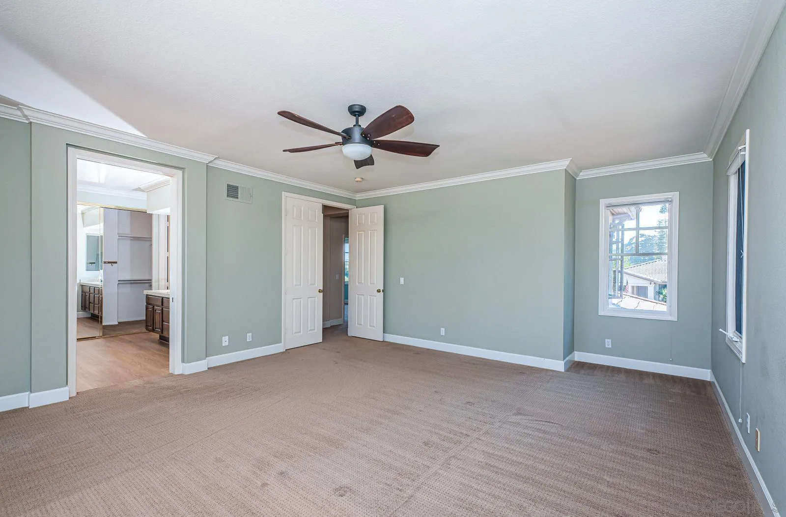 https://cdn.realtyfeed.com/cdn/127/260010652/b08e67270feea031cd97141d1dc6f794.webp
