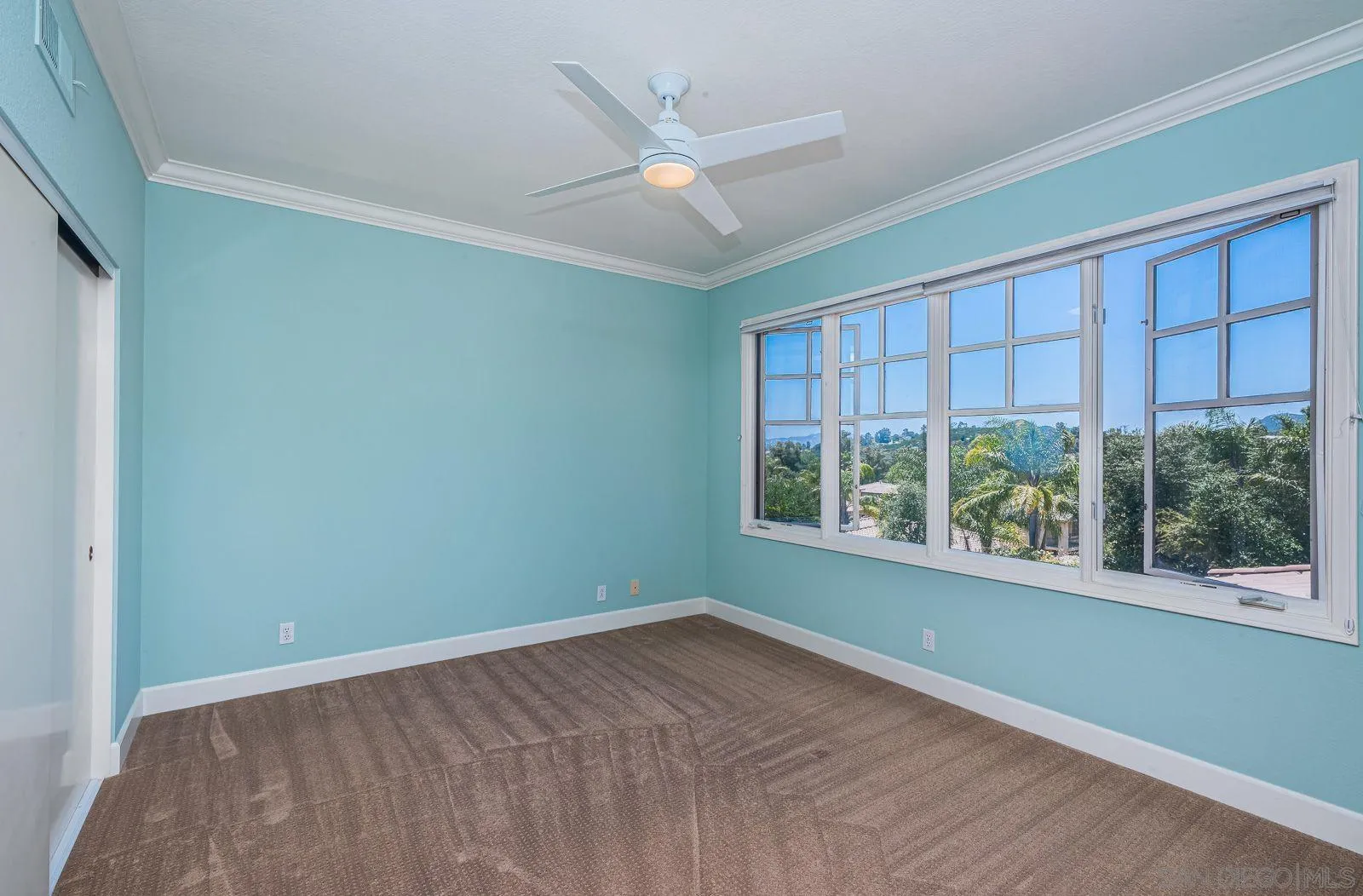 https://cdn.realtyfeed.com/cdn/127/260010652/f259de23961c7fc3c71e2adf8a75b358.webp