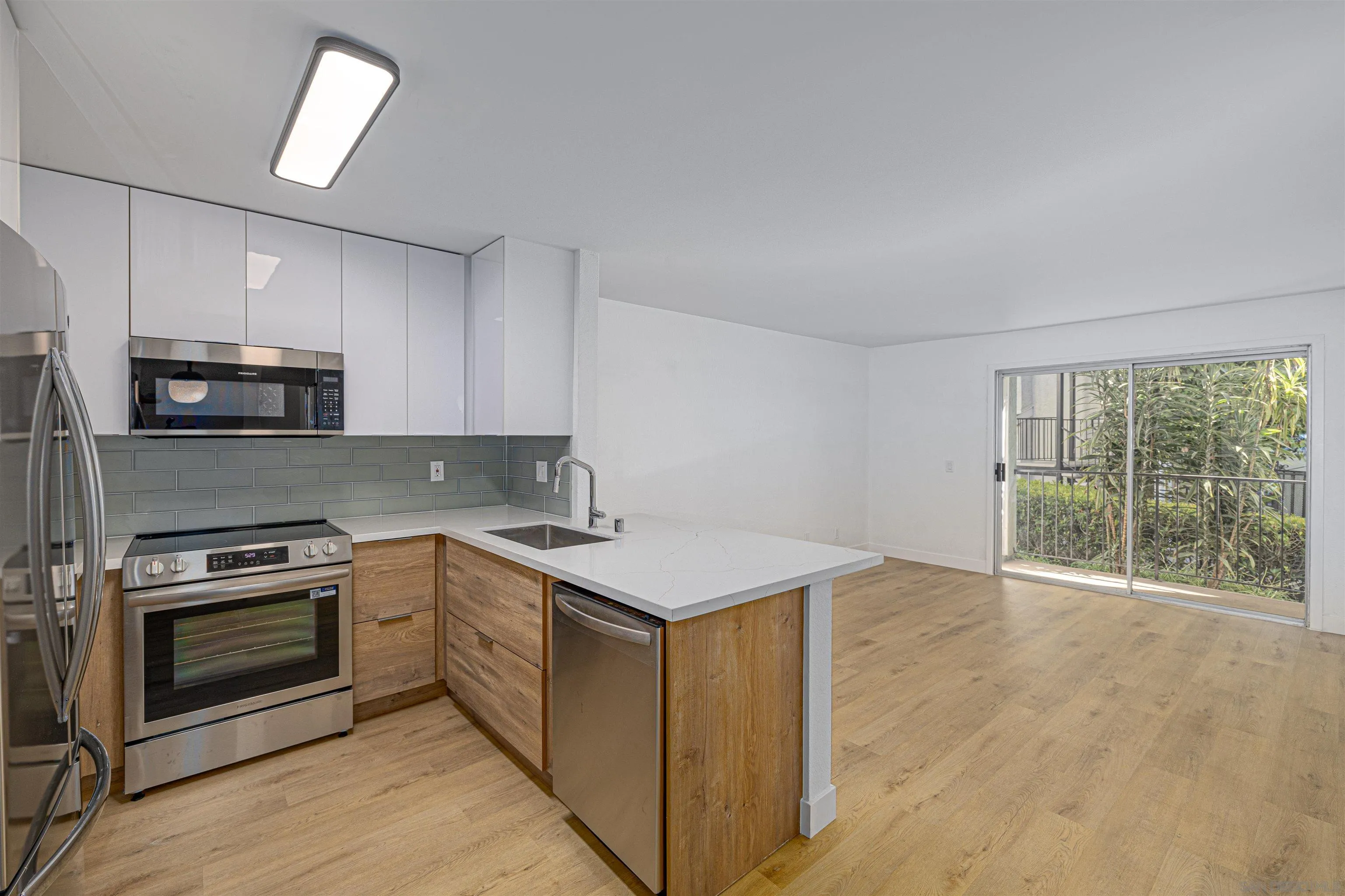 Photo #12: 260010653 Listing: Photo #12