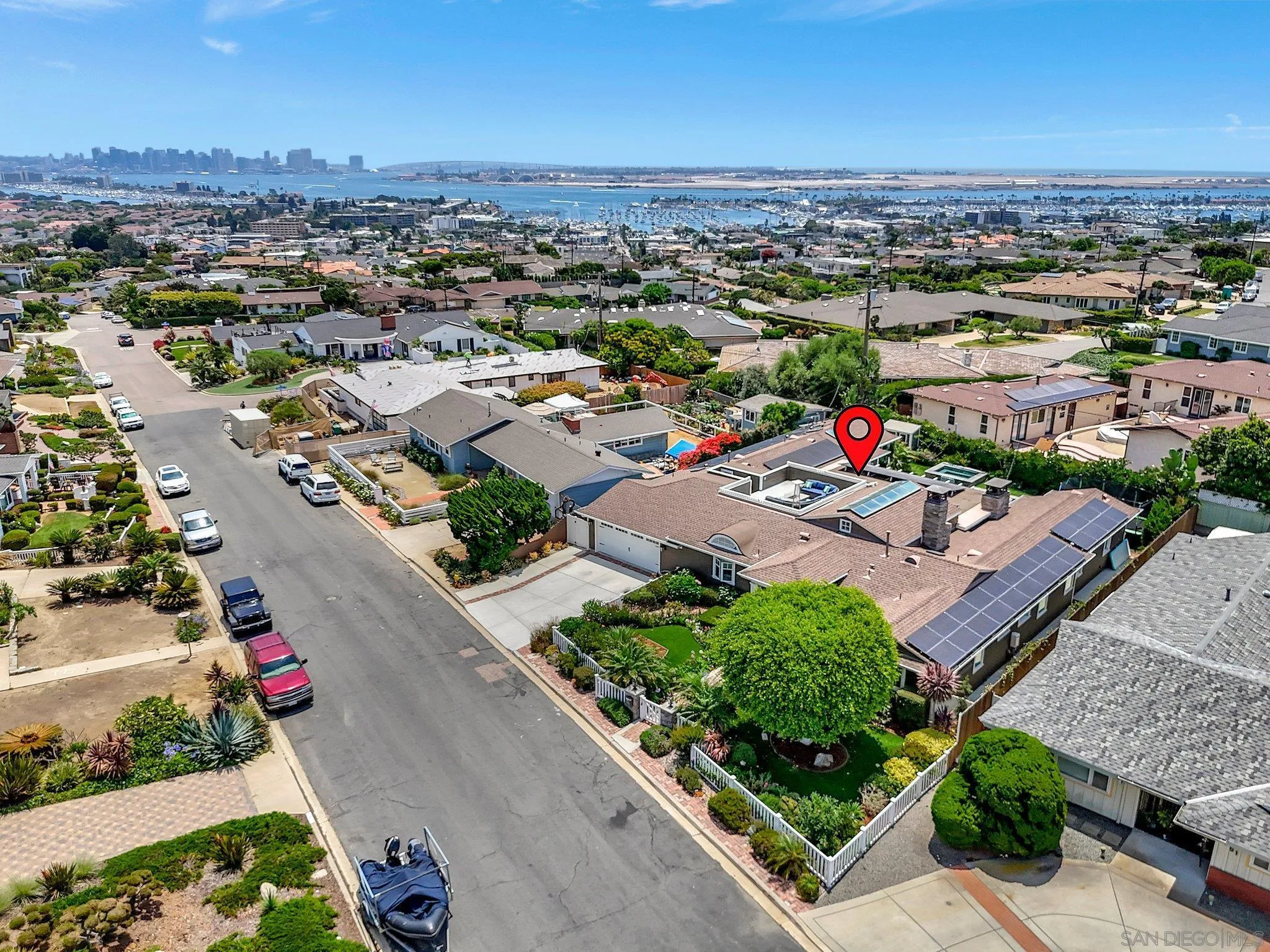 https://cdn.realtyfeed.com/cdn/127/260010656/3eaaece162f37d8a46bddc293fe7a40e.webp