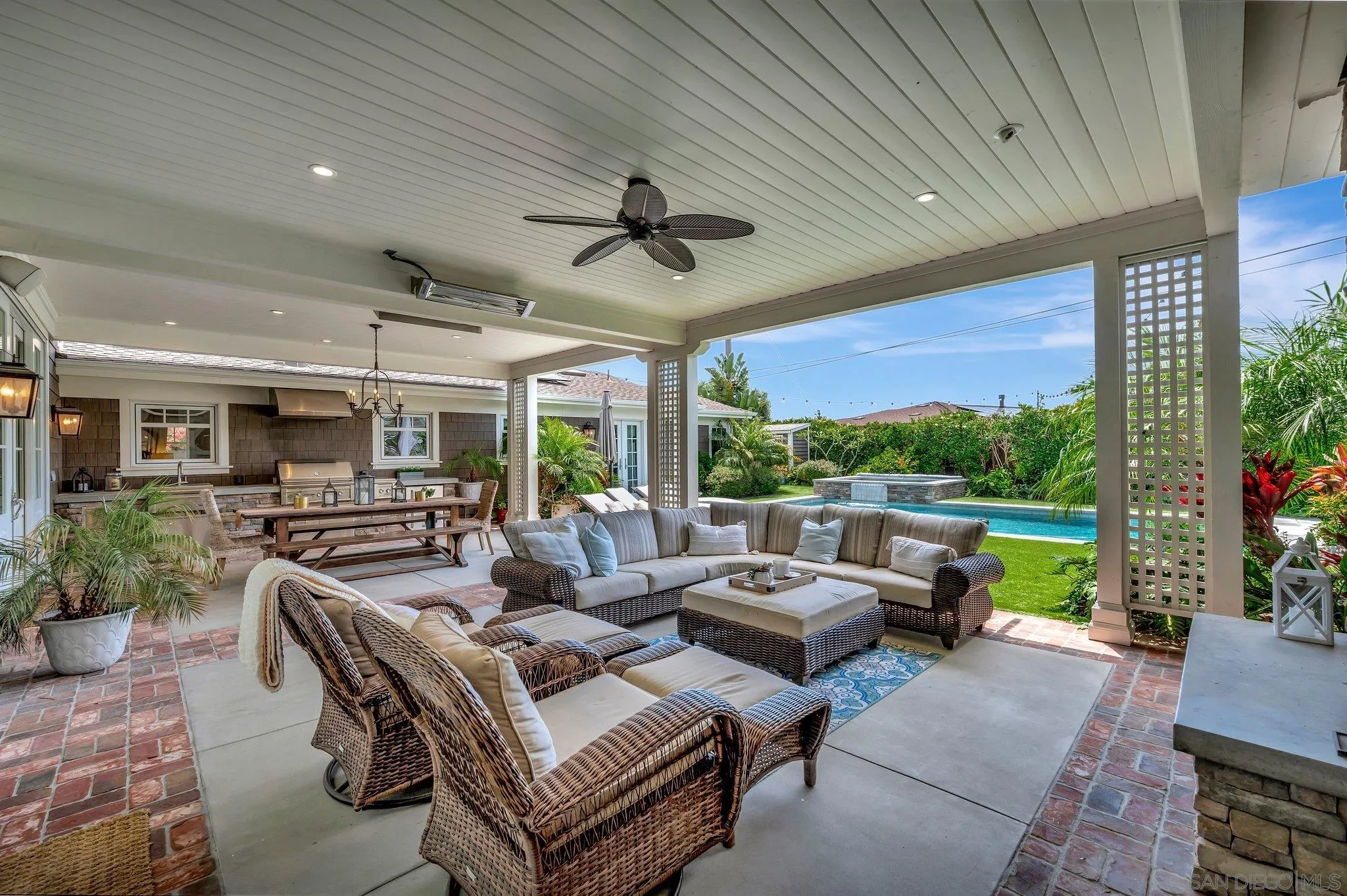 https://cdn.realtyfeed.com/cdn/127/260010656/5f41fc503fd6d9b2f72bed09ebbfe22d.webp