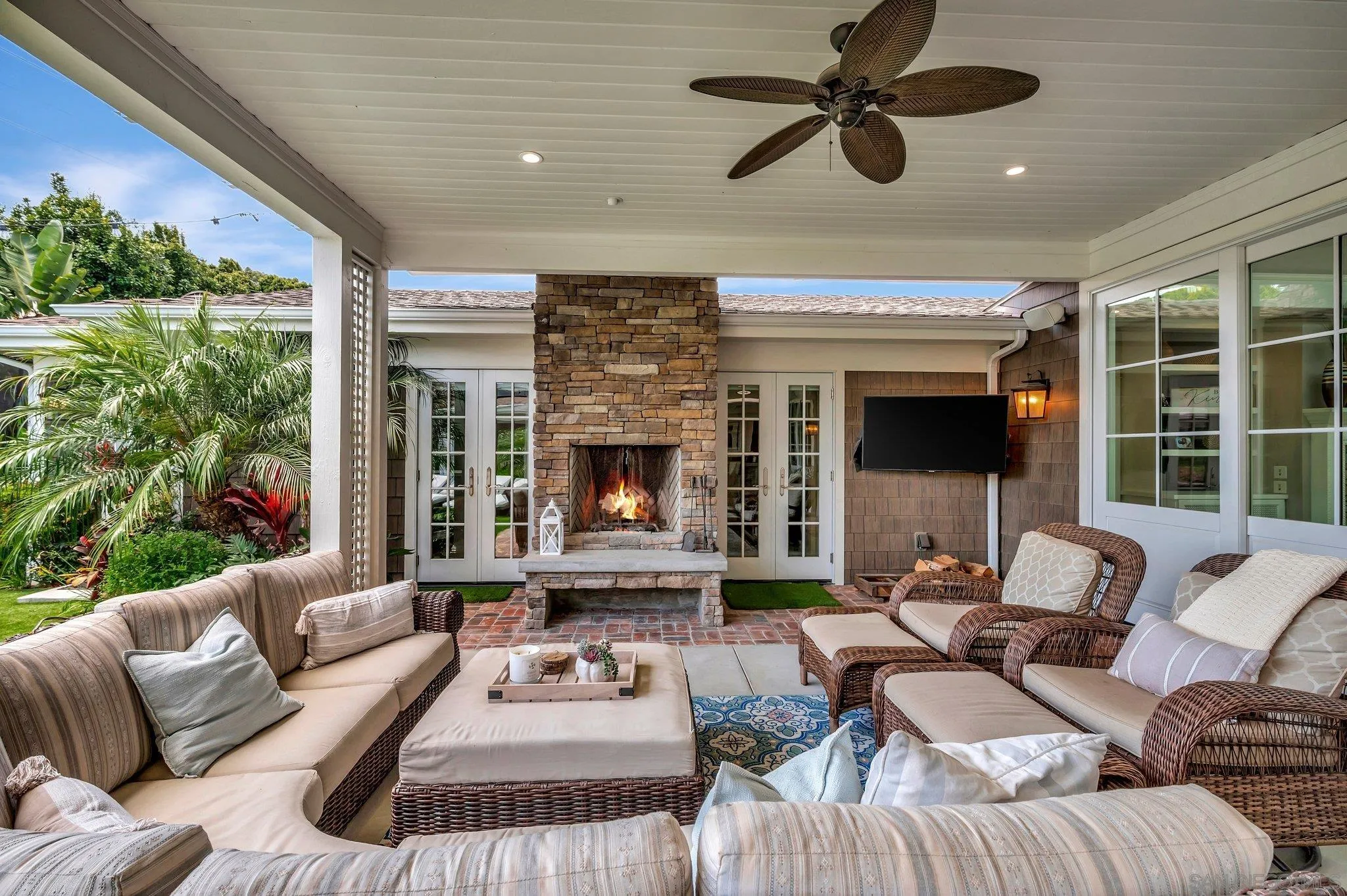 https://cdn.realtyfeed.com/cdn/127/260010656/db5456714146e9fefa14fbdf1cc538da.webp