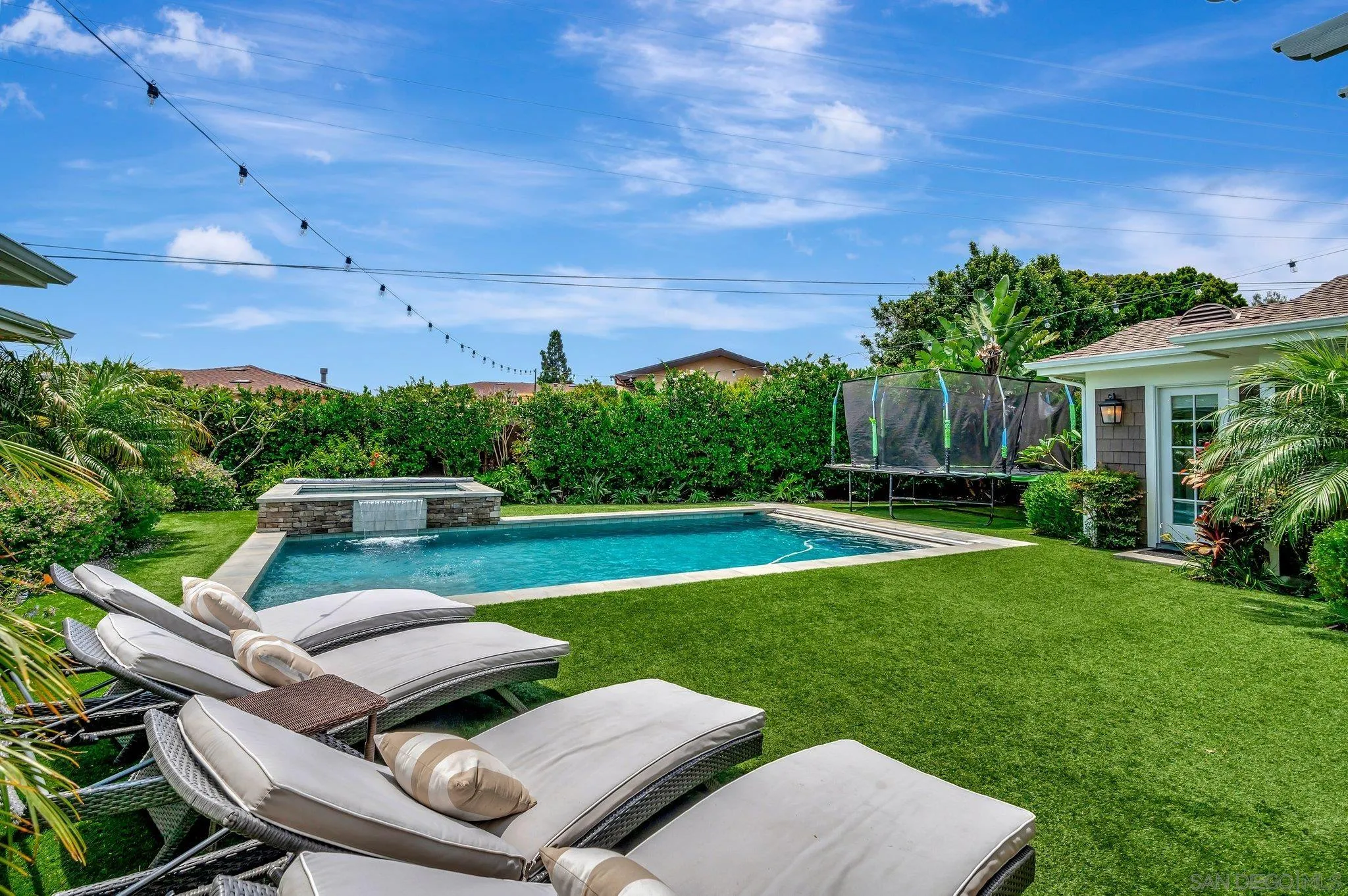 https://cdn.realtyfeed.com/cdn/127/260010656/df359009448a320f121aed78c80f904d.webp