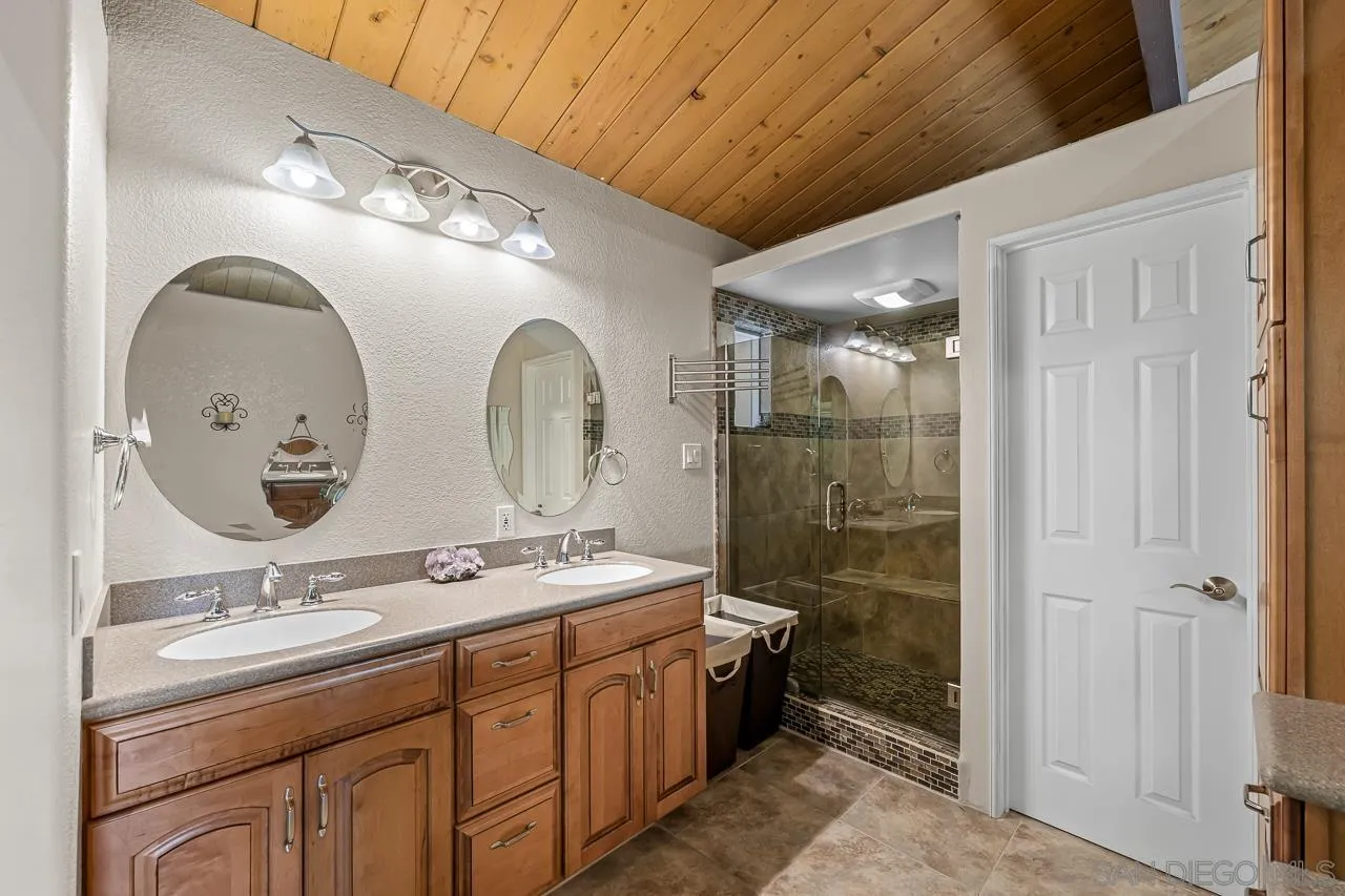 https://cdn.realtyfeed.com/cdn/127/260010658/082eac430aeed90739138d210cc4a597.webp