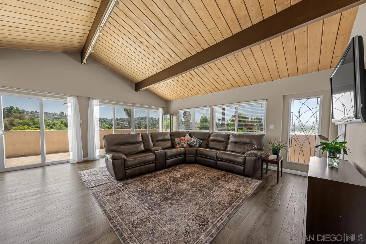 https://cdn.realtyfeed.com/cdn/127/260010658/4dfca5d81b317d7a49b5514a3f9a77c3.webp