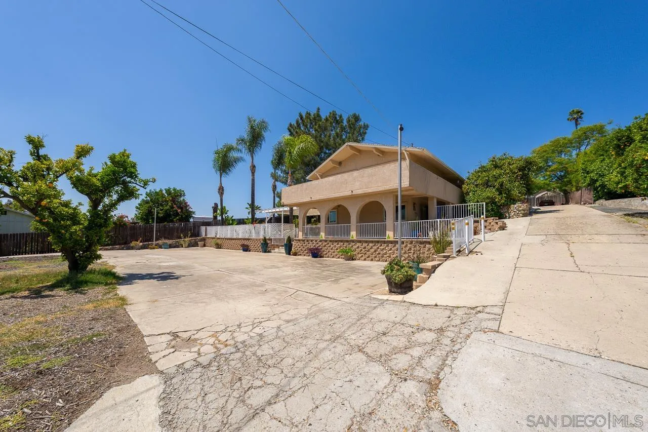 https://cdn.realtyfeed.com/cdn/127/260010658/6b3a07d0e3190e9ff3150281ad0ab51b.webp