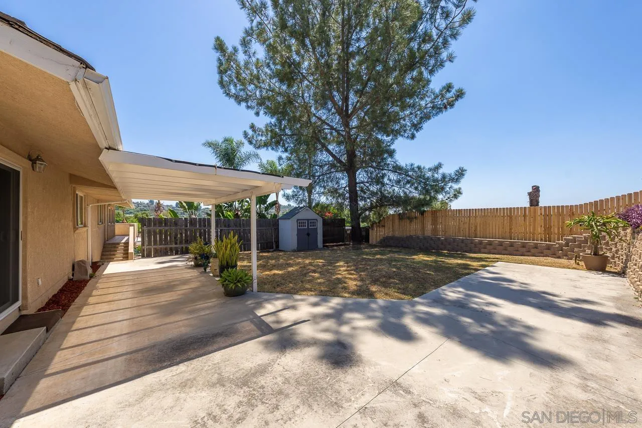 https://cdn.realtyfeed.com/cdn/127/260010658/a1b2775495730d0d6fc1a92442124b61.webp