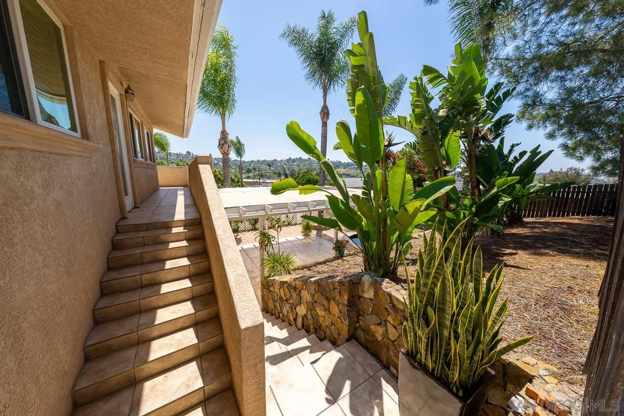 https://cdn.realtyfeed.com/cdn/127/260010658/a363c424323e3ba3f91bb3fc450f9a45.webp