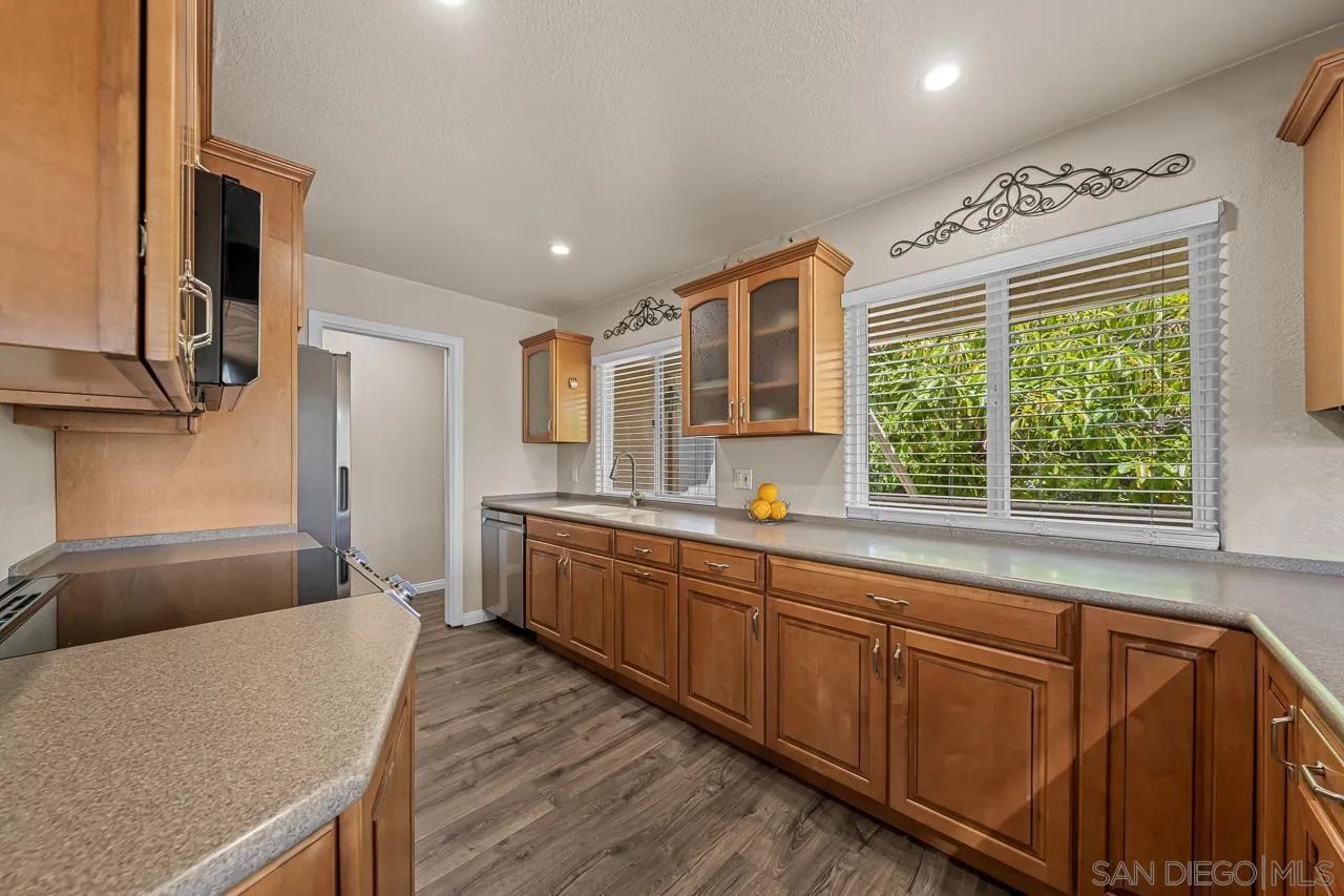 https://cdn.realtyfeed.com/cdn/127/260010658/a5a585c515d3e171a70185e44caf62bf.webp