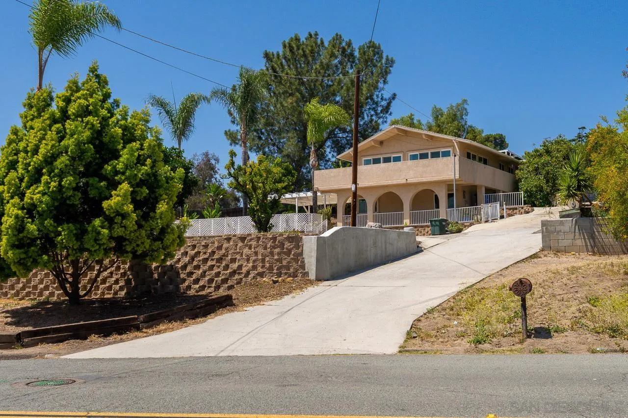 https://cdn.realtyfeed.com/cdn/127/260010658/ac368186811cebeec9a00f30aff5e294.webp