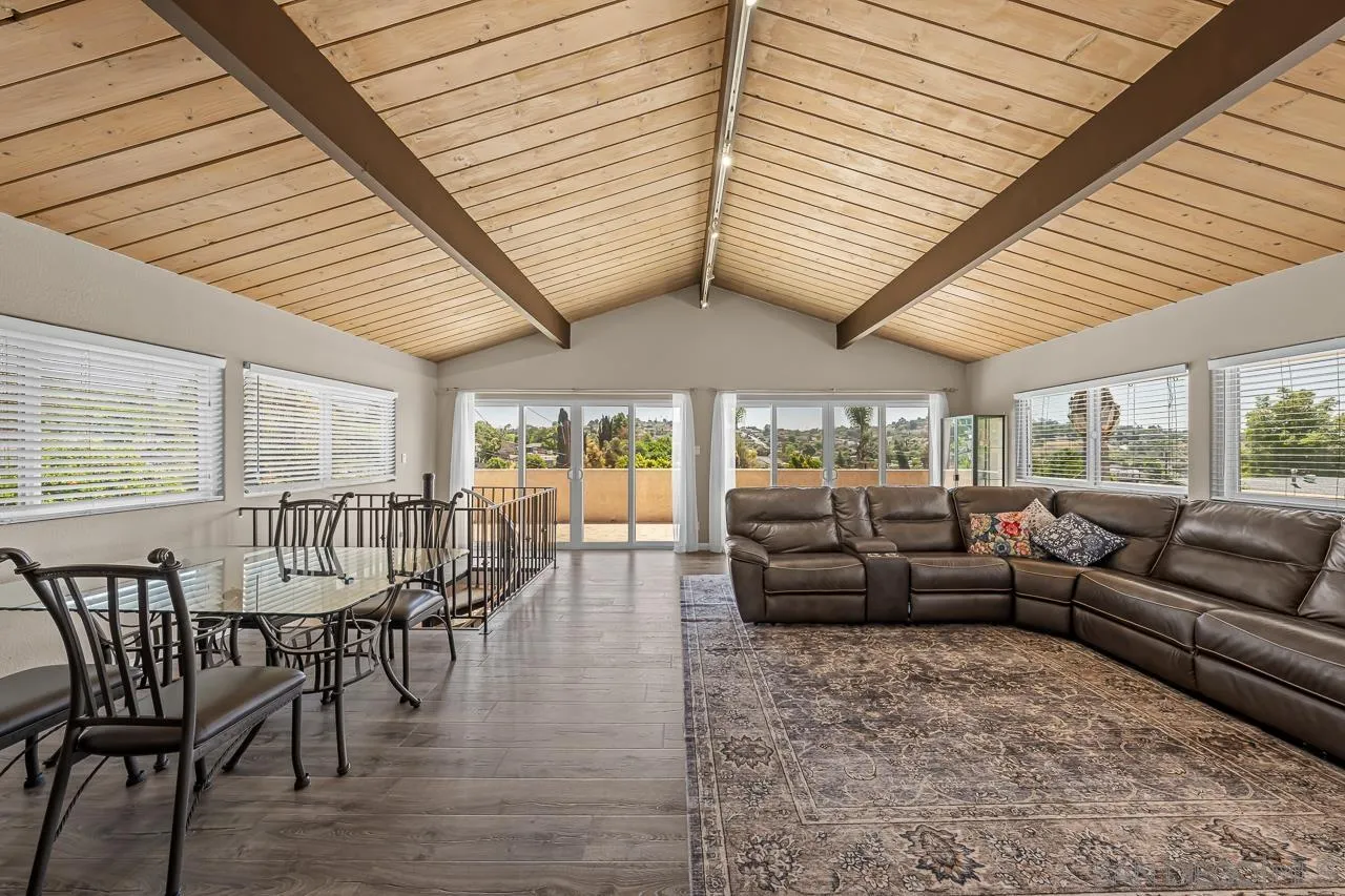 https://cdn.realtyfeed.com/cdn/127/260010658/c314bedcb156ebce2f962bda1f3c6a53.webp