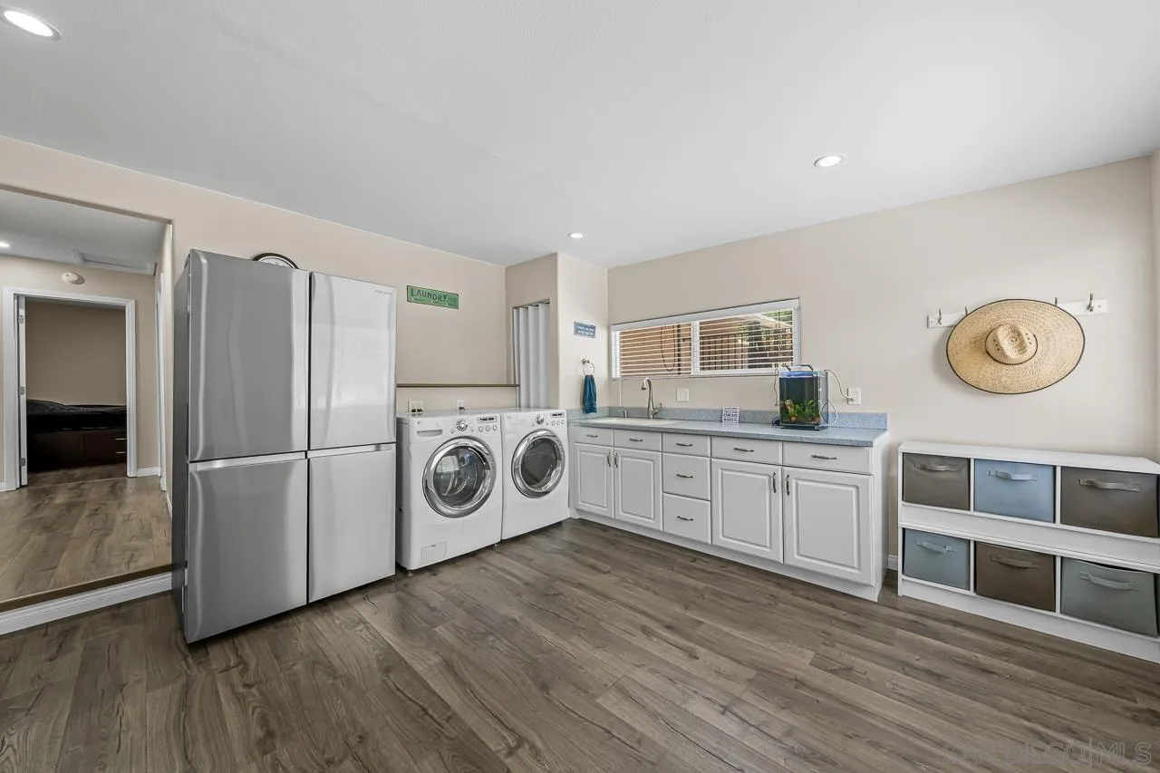 https://cdn.realtyfeed.com/cdn/127/260010658/d4bcf7ee8cd19d2c973a903a08b15092.webp