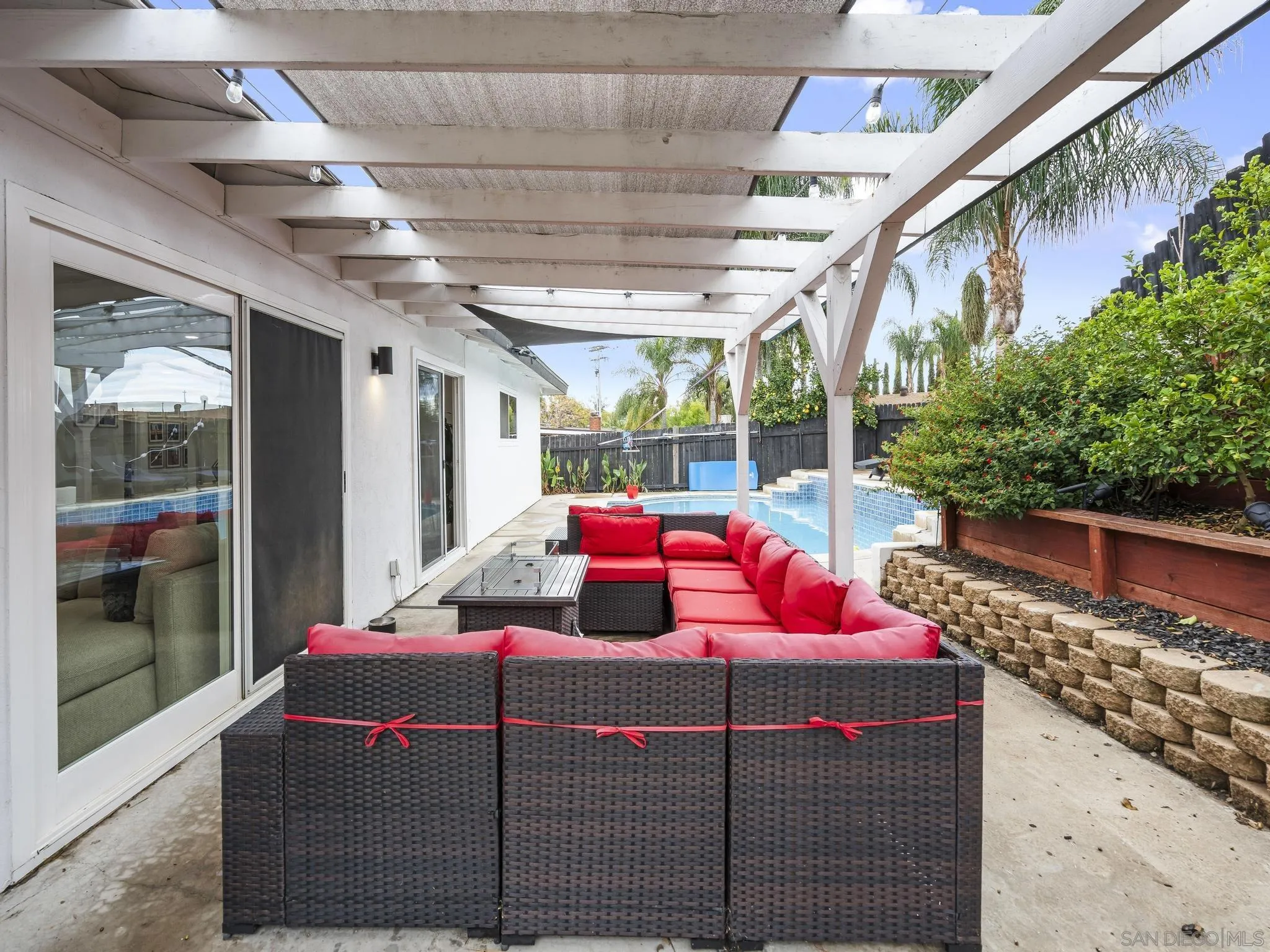 https://cdn.realtyfeed.com/cdn/127/260010662/3280794e156afd82f347860f99c2b3c1.webp