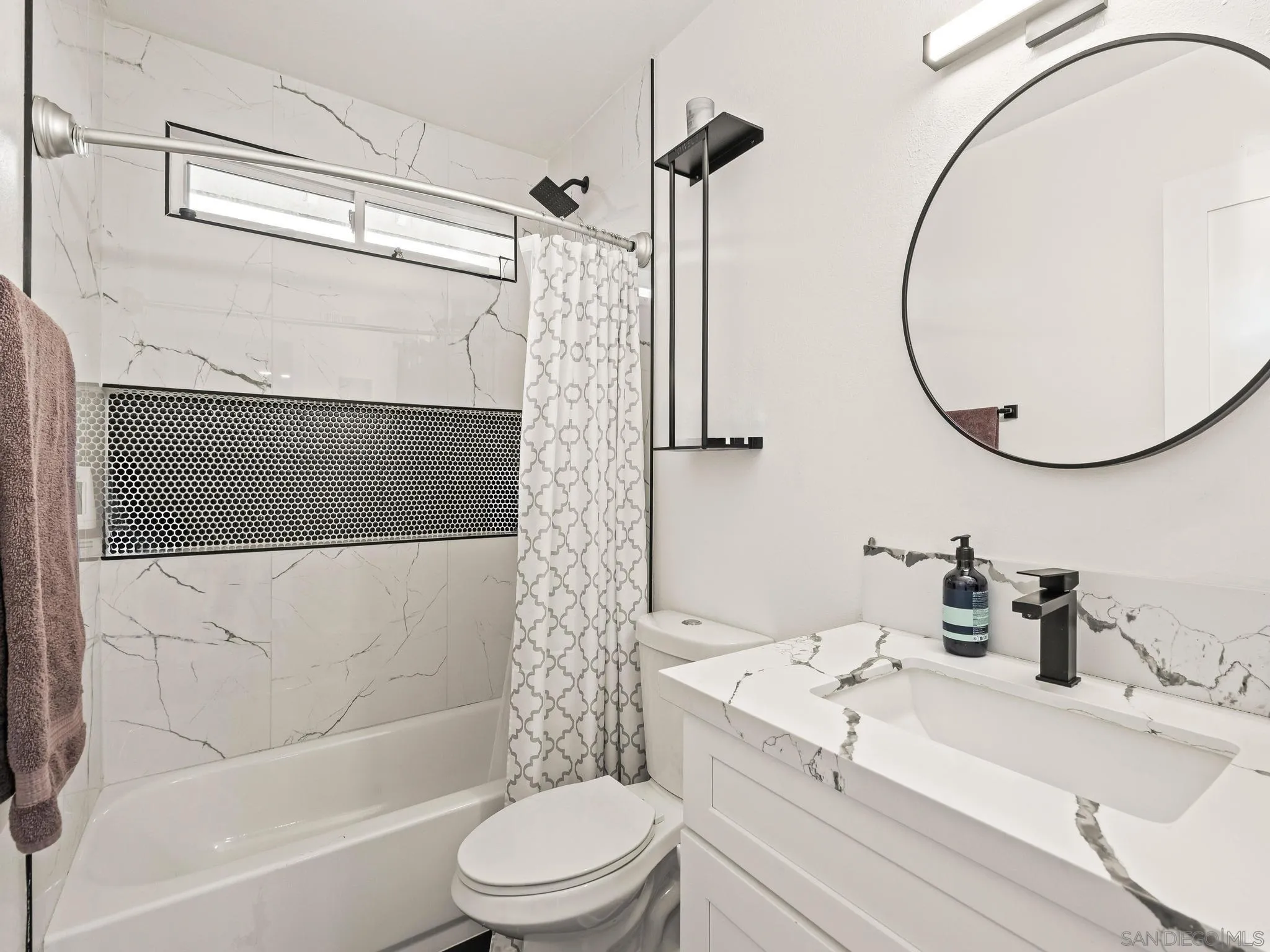 https://cdn.realtyfeed.com/cdn/127/260010662/78658205cb1d2c95a048f97fe2100222.webp