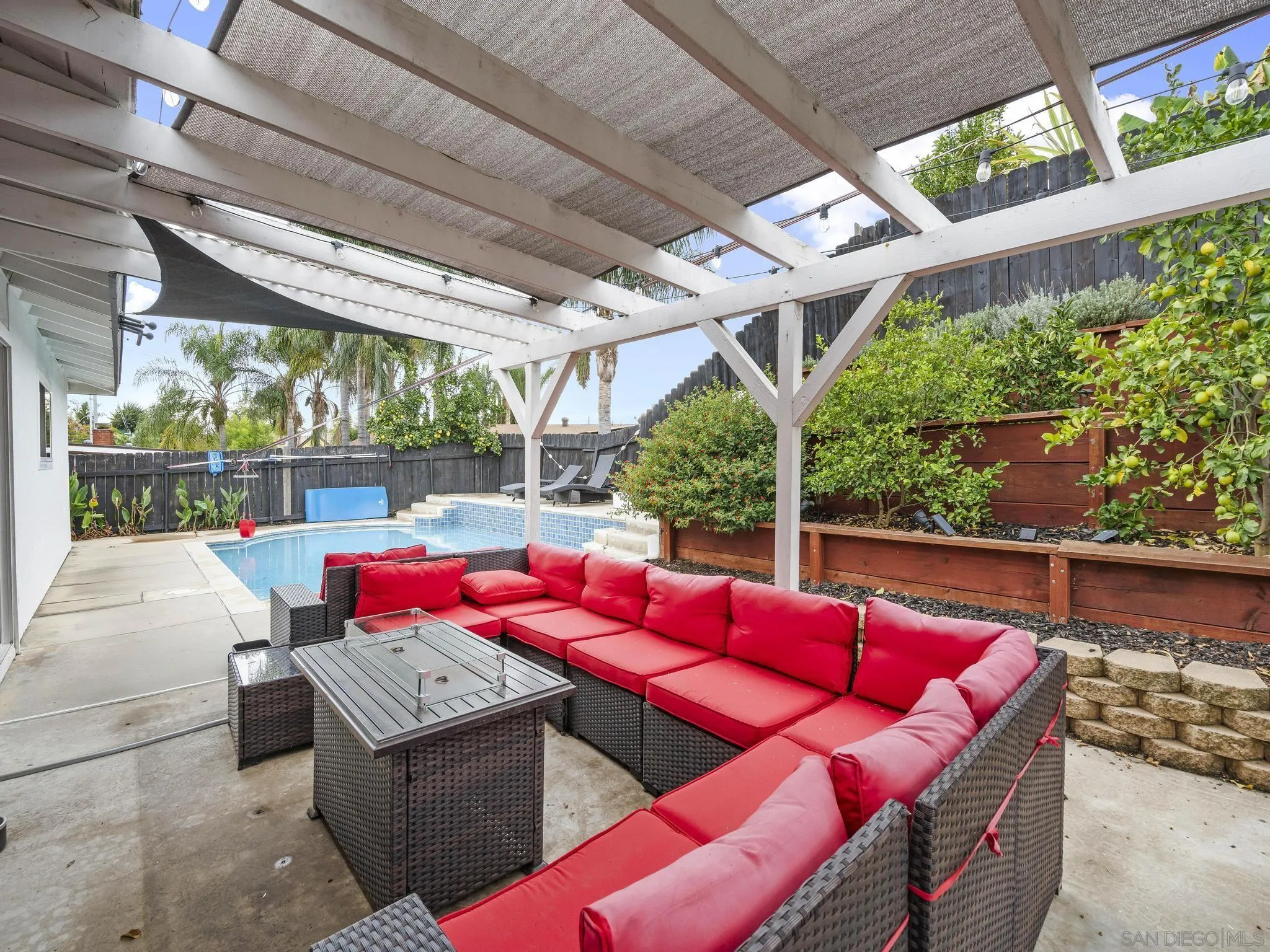 https://cdn.realtyfeed.com/cdn/127/260010662/7dc1bf3ede9a764fdd5b354c3b8cfc28.webp