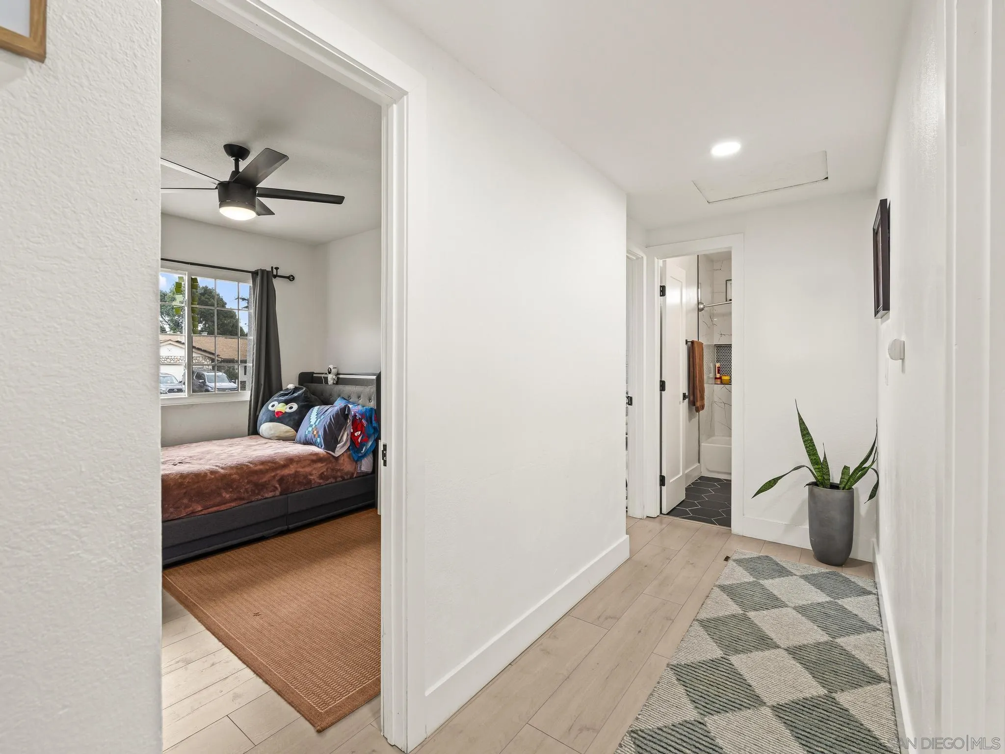 https://cdn.realtyfeed.com/cdn/127/260010662/d49b5f9f9a1b150cf5d250760338f7fe.webp