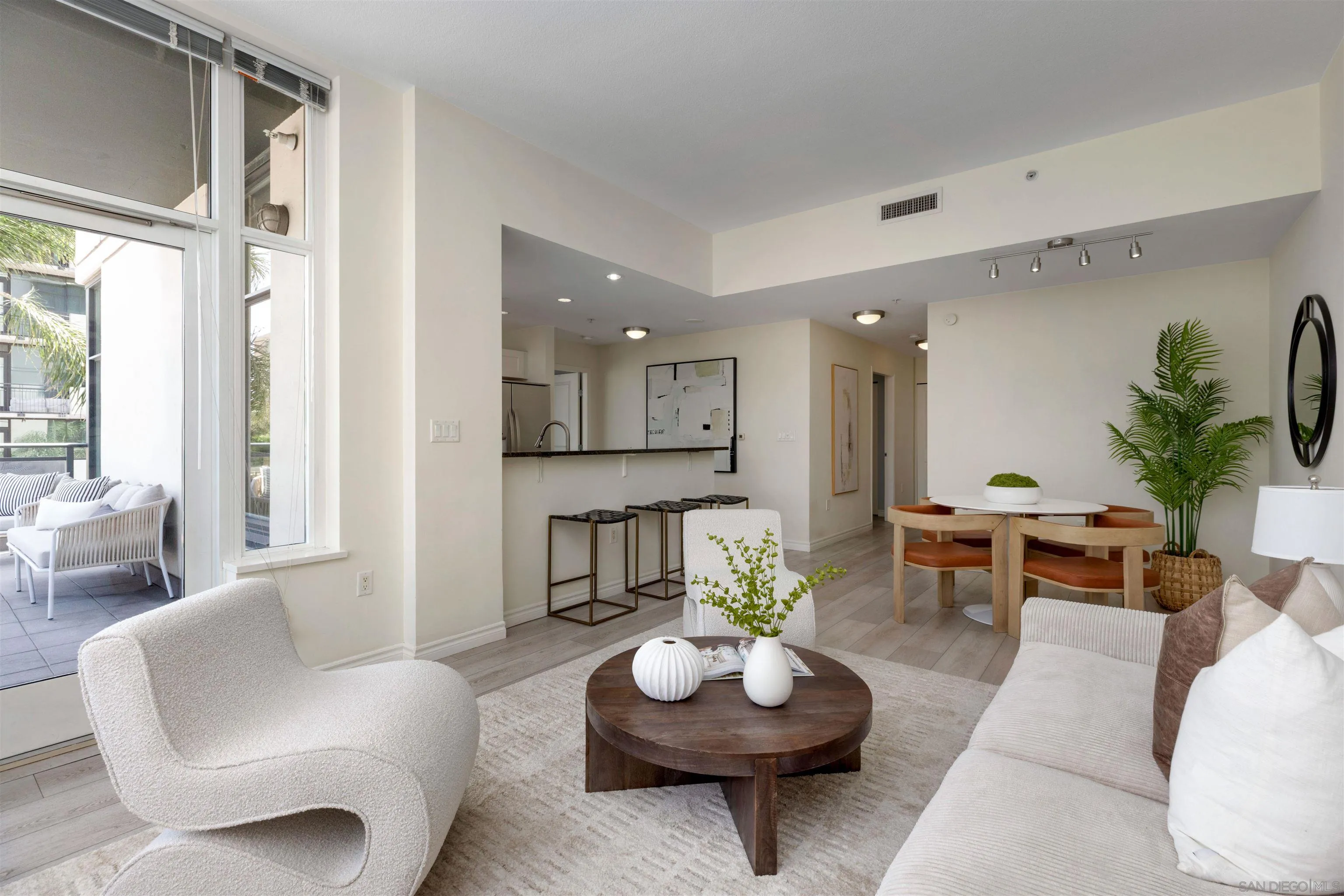 Photo #8: 260010669 Listing: Photo #8