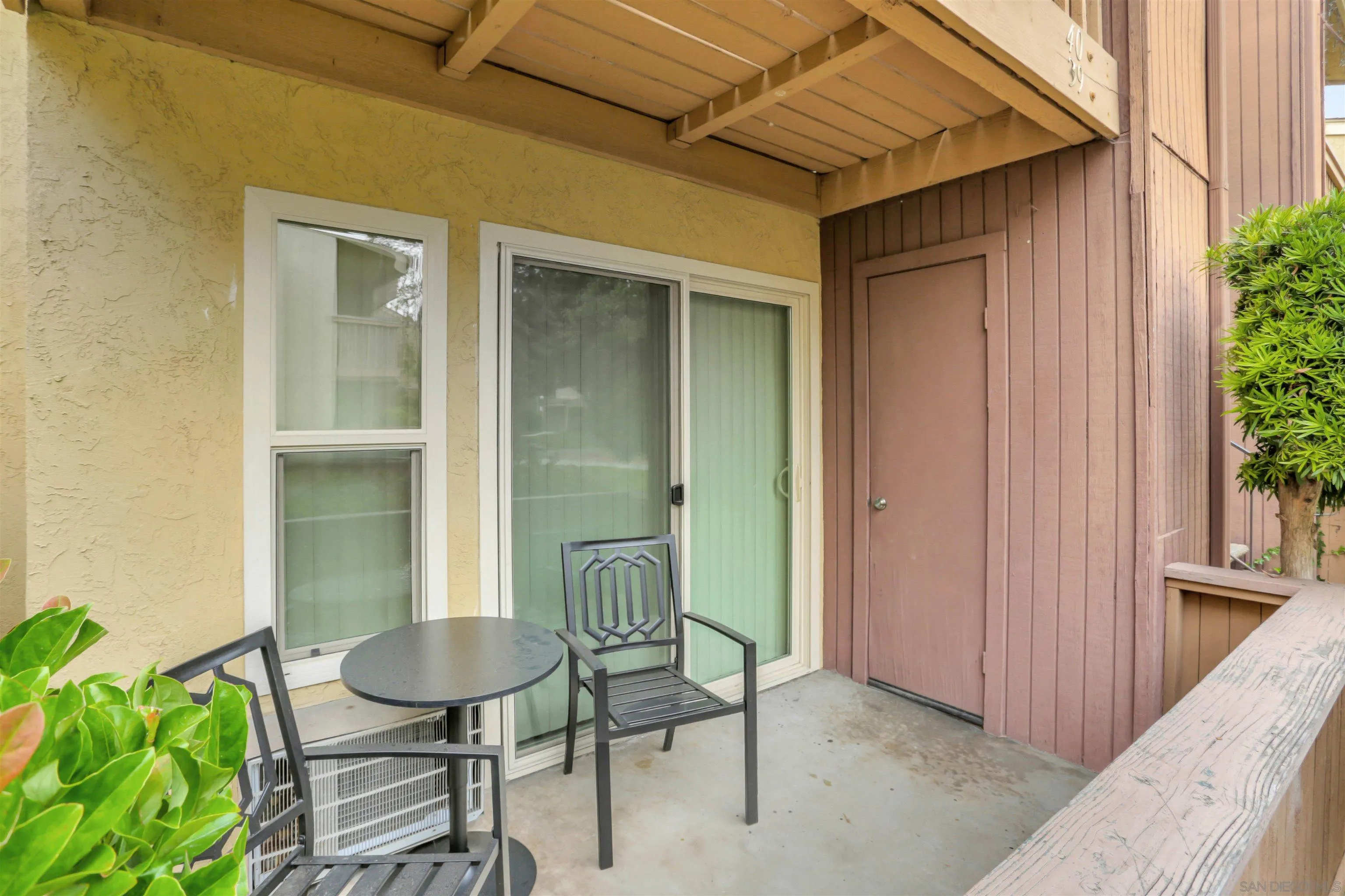 Photo #8: 260010670 Listing: Photo #8
