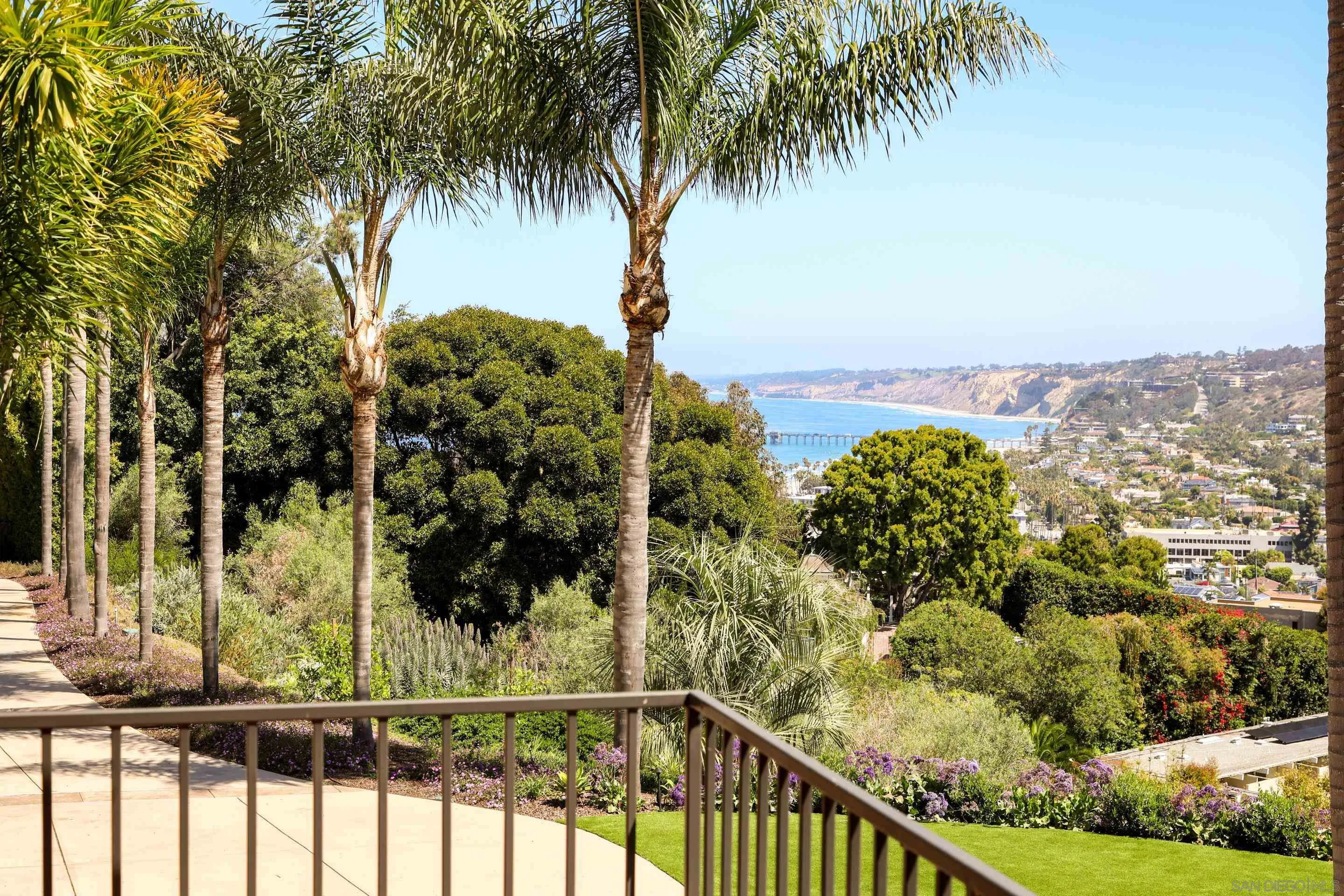 https://cdn.realtyfeed.com/cdn/127/260010673/20699d2d8ea0f70b4dbf55090766c340.webp