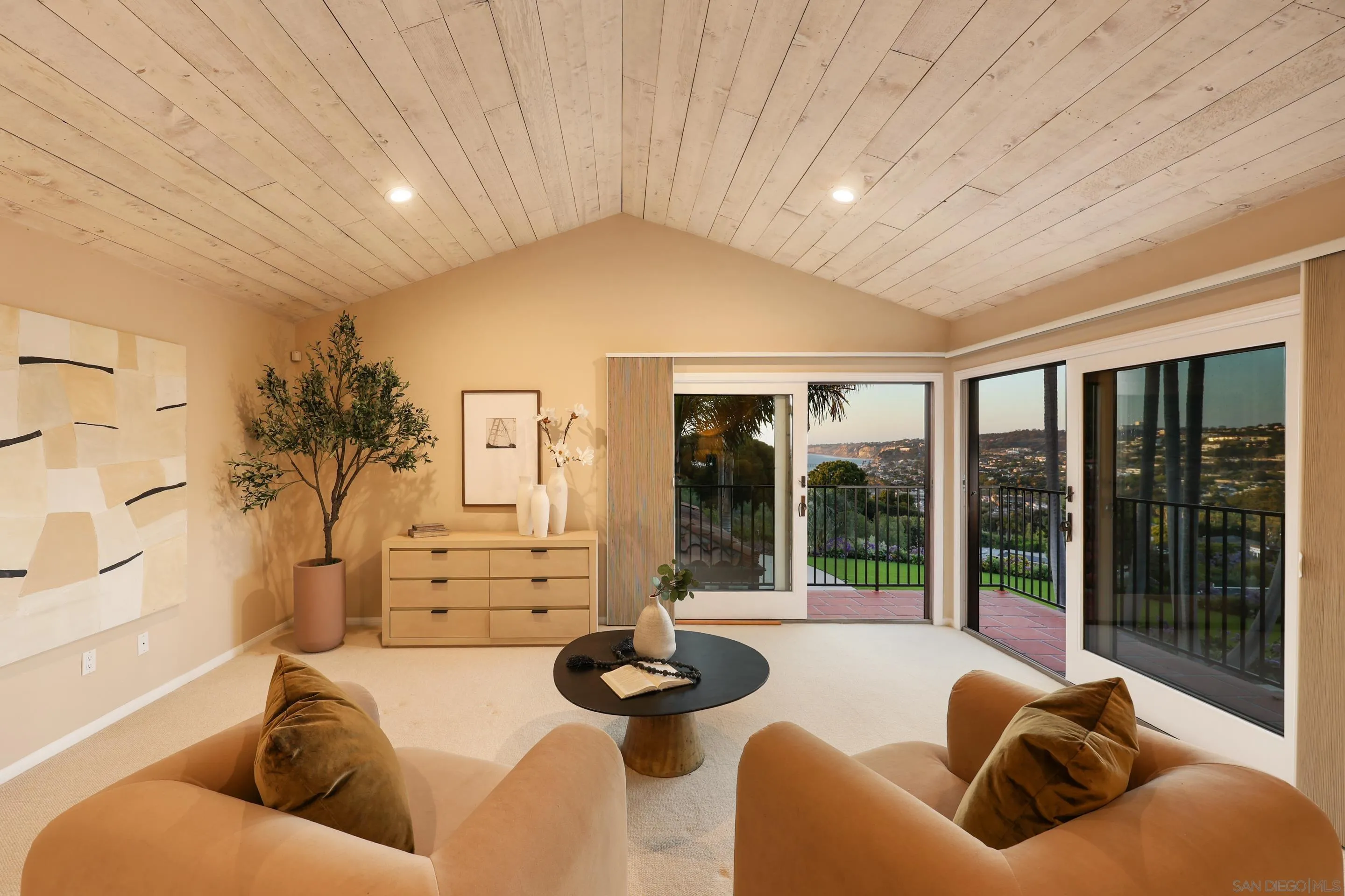 https://cdn.realtyfeed.com/cdn/127/260010673/2f319e5452f895d62e9ee2552e1f073d.webp