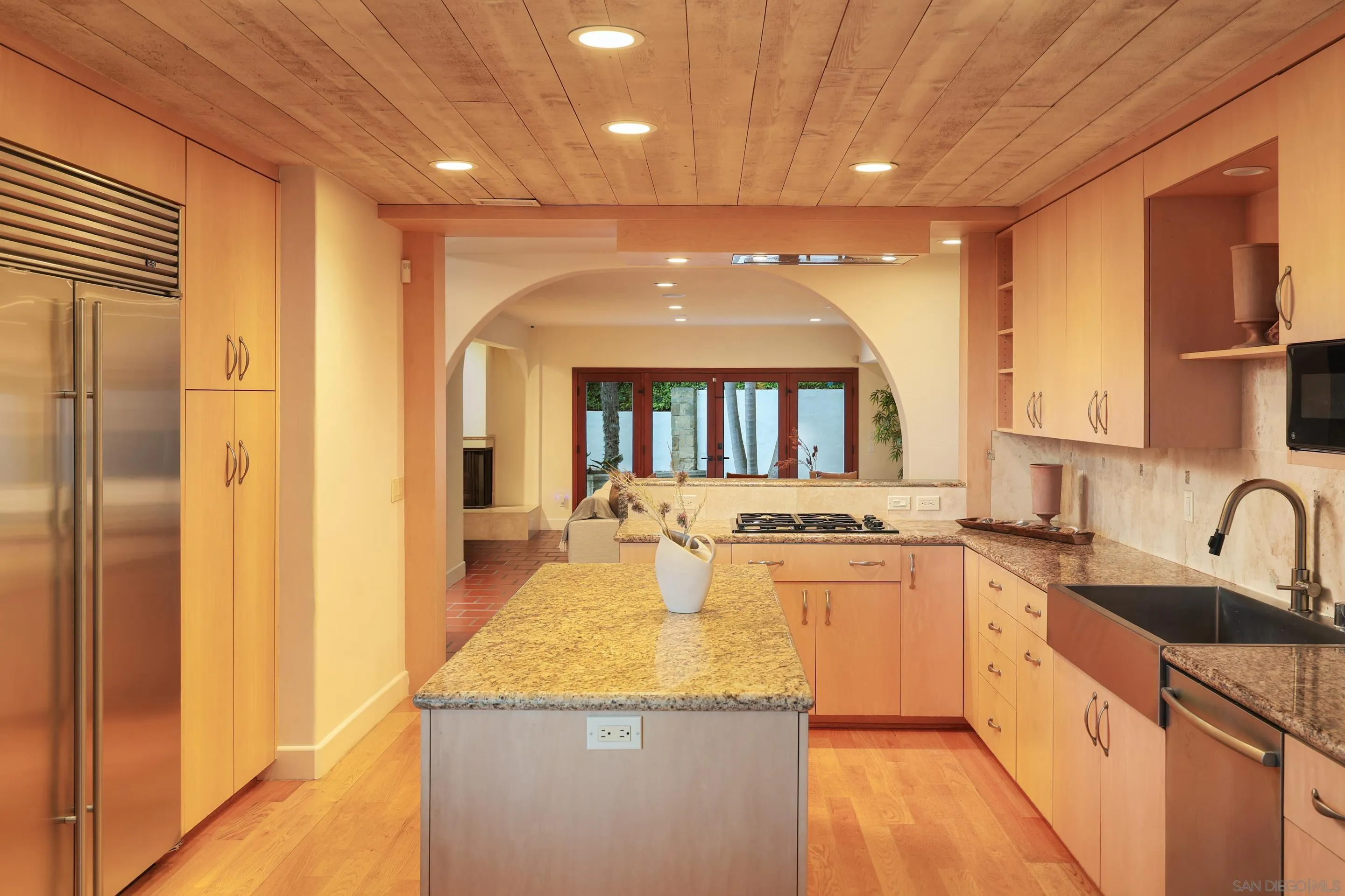 https://cdn.realtyfeed.com/cdn/127/260010673/3f02ad15b9fdfd1c72fb106455dcd508.webp