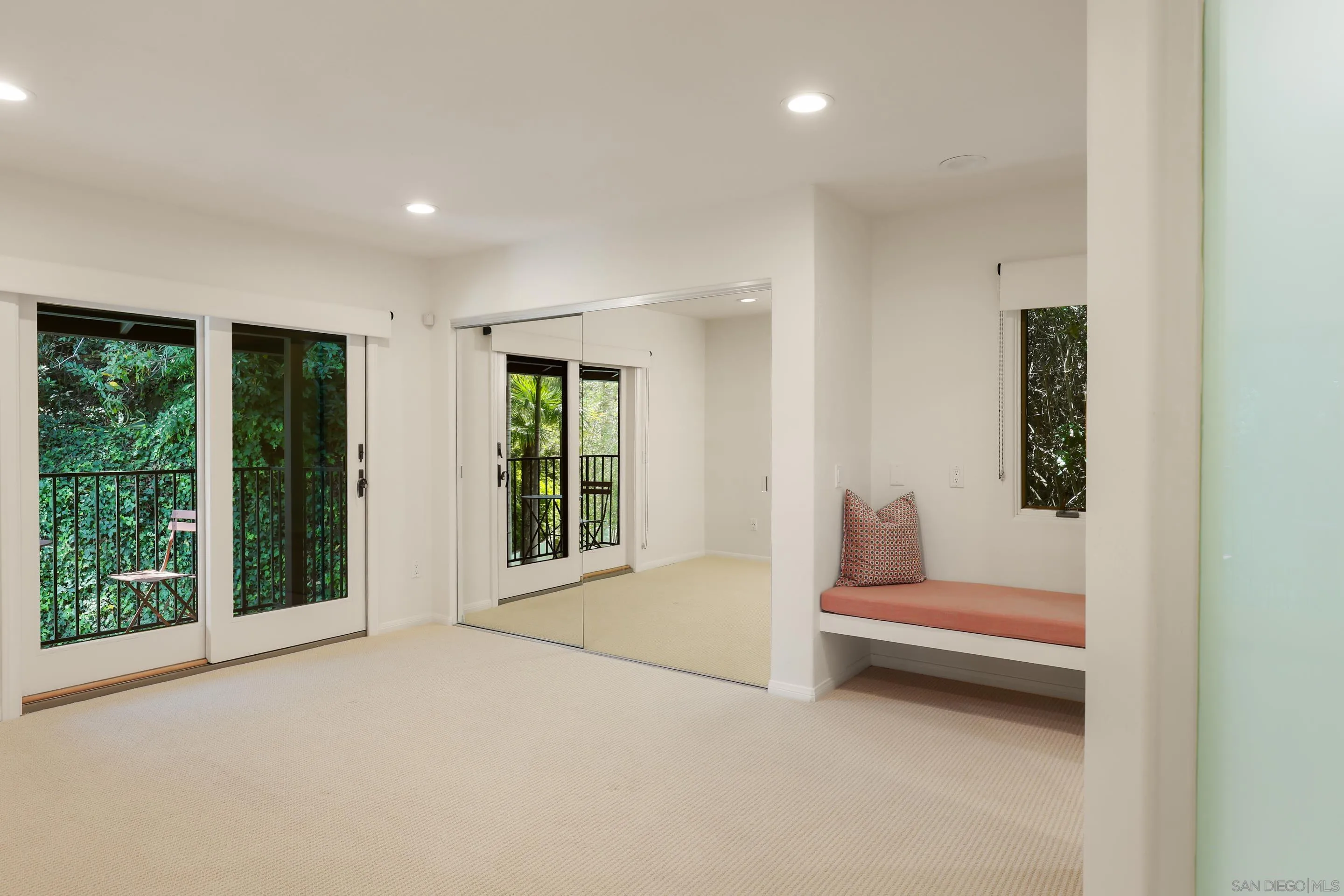 https://cdn.realtyfeed.com/cdn/127/260010673/6b82804304658de5d97420fc7c19f5cf.webp