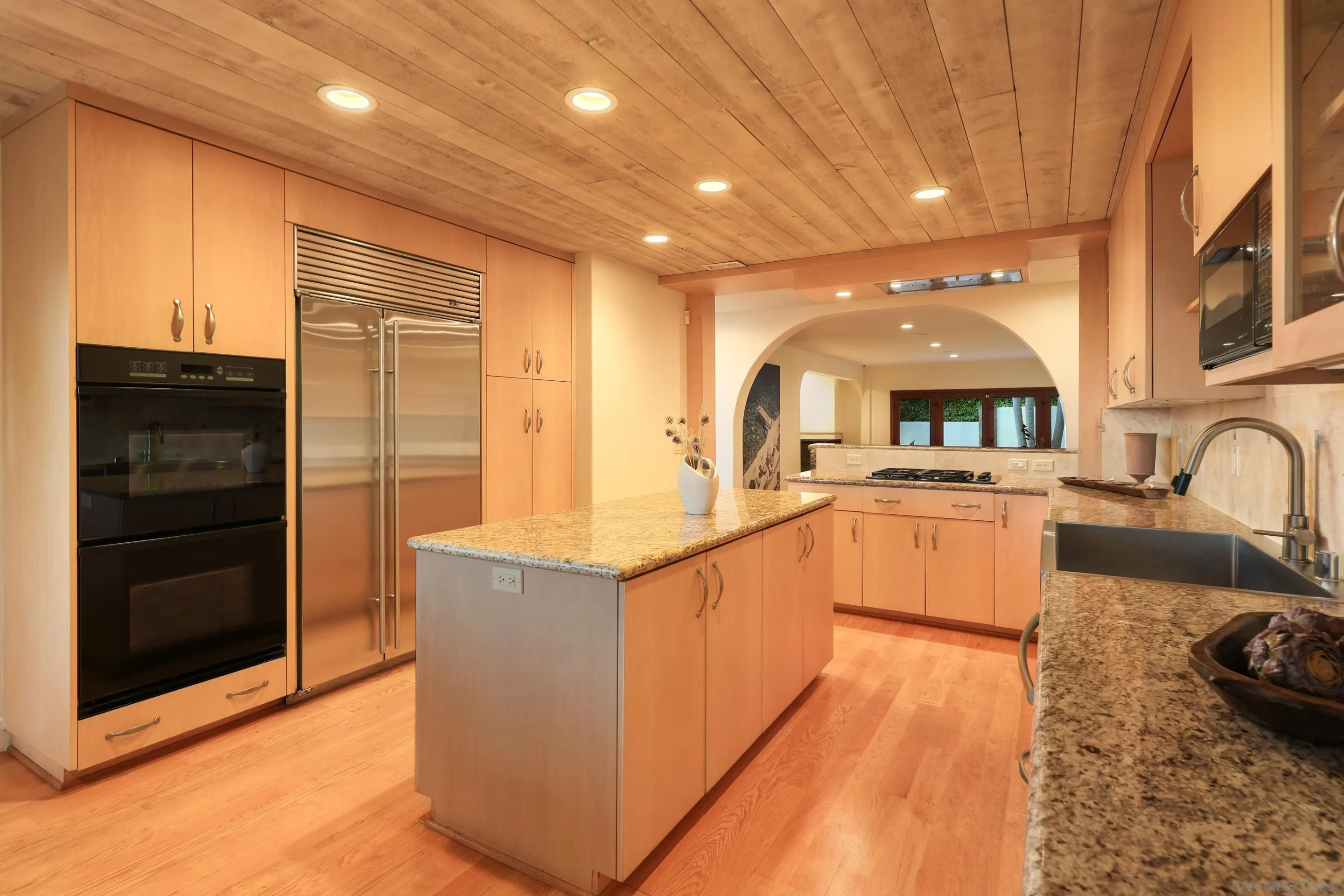 https://cdn.realtyfeed.com/cdn/127/260010673/c2564902cf1ba0b8b9c0e456bc5a59ec.webp