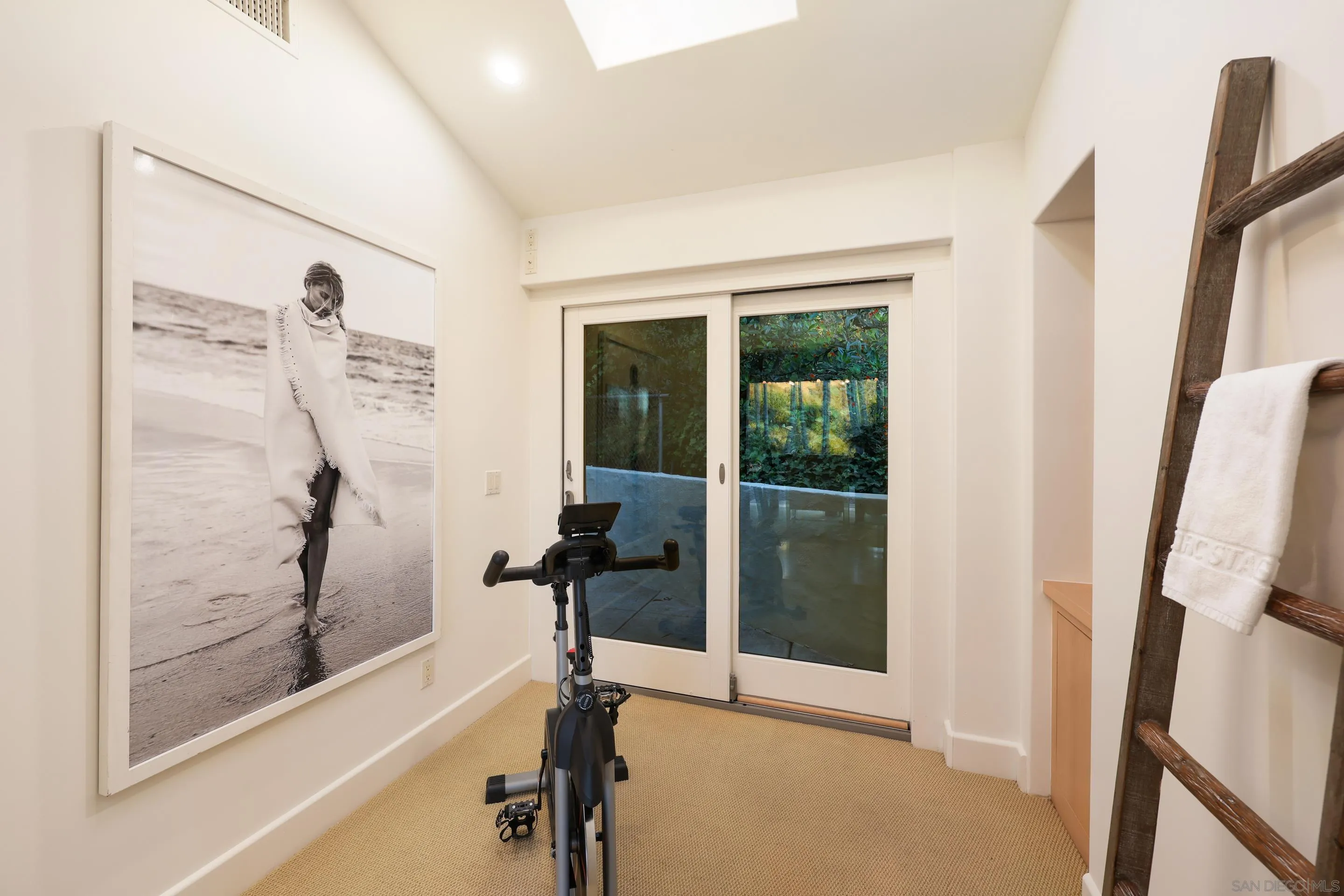 https://cdn.realtyfeed.com/cdn/127/260010673/d9a93d0e4cb445dcc3c307b1ec656f72.webp