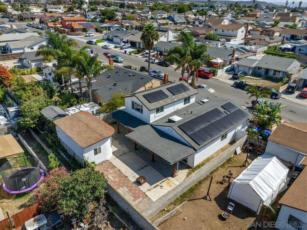 https://cdn.realtyfeed.com/cdn/127/260010675/f5443aa8f83e241dcf098683ba816e06.webp