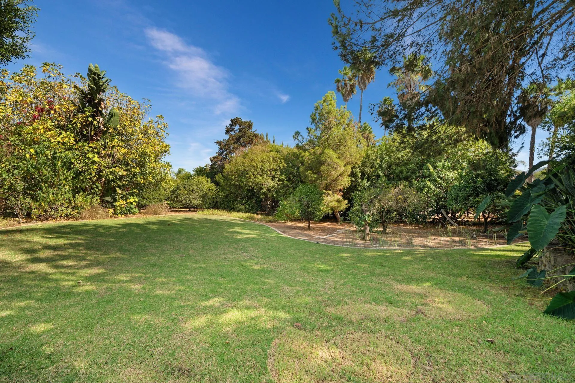 https://cdn.realtyfeed.com/cdn/127/260010677/7cd47add5d453ec307eb98510b1bffd6.webp
