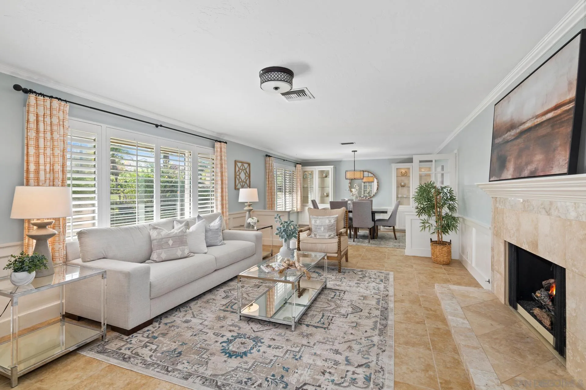 https://cdn.realtyfeed.com/cdn/127/260010677/b6cc1113723c008ba614bd975d508a30.webp