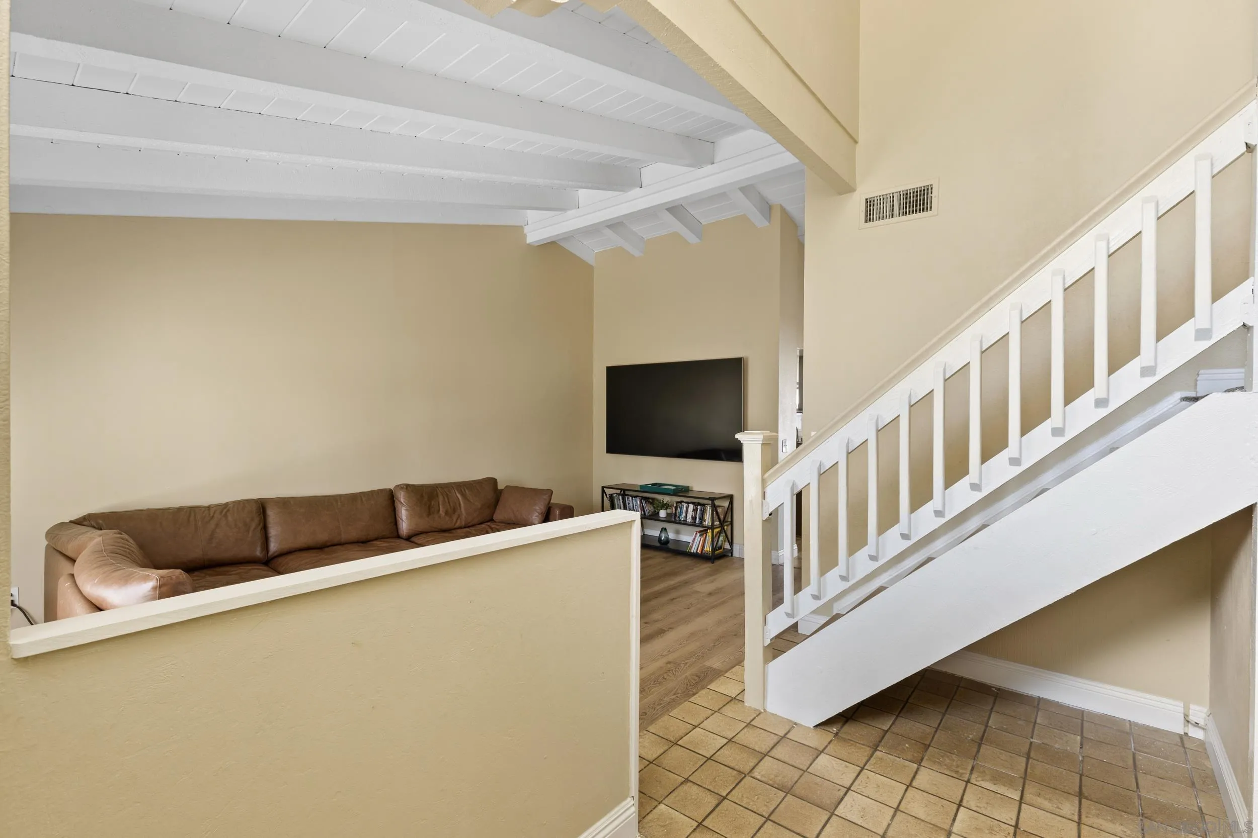 Photo #13: 260010692 Listing: Photo #13