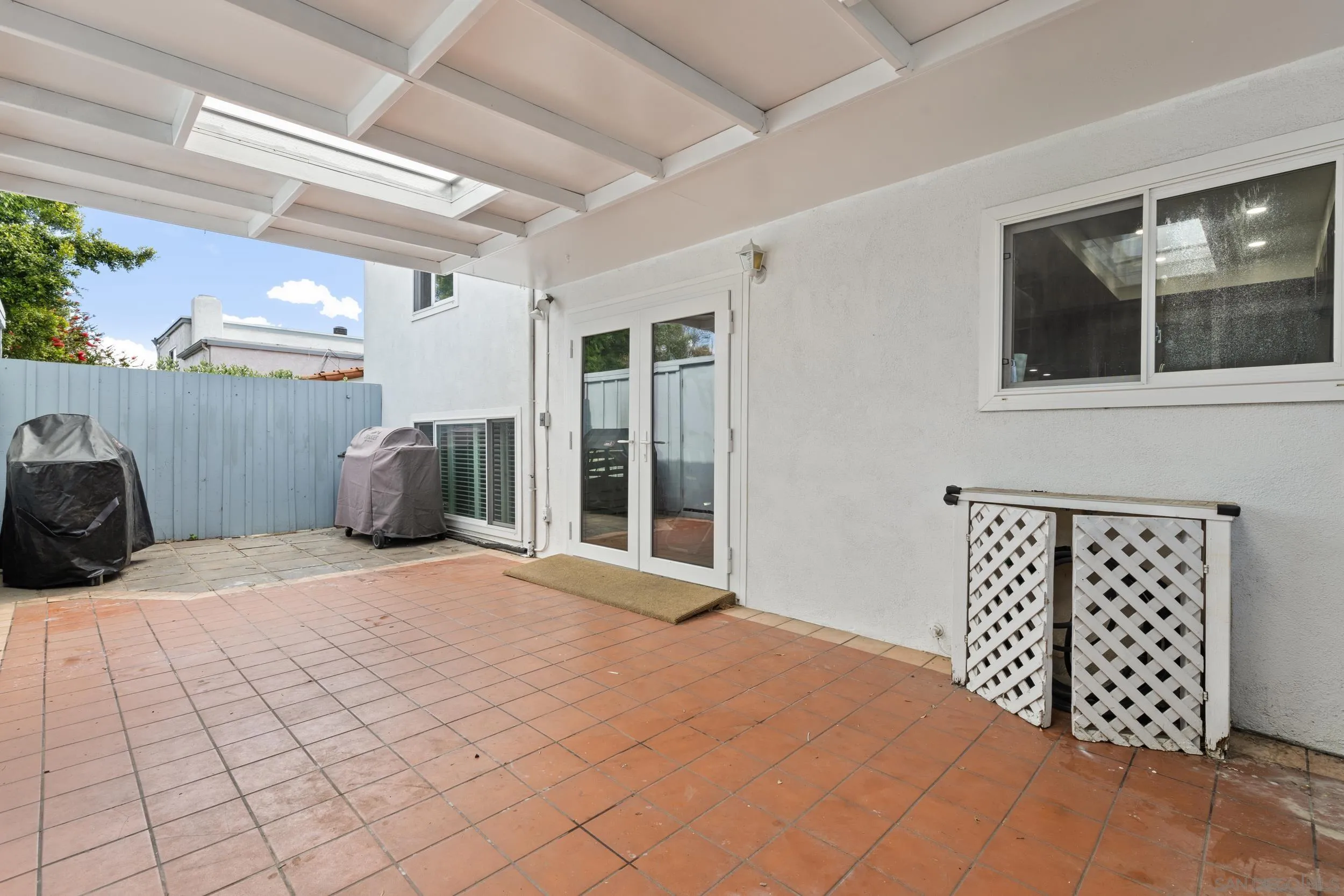 https://cdn.realtyfeed.com/cdn/127/260010692/e0cd734e9206fb3bb565e31a7ea76ff2.webp