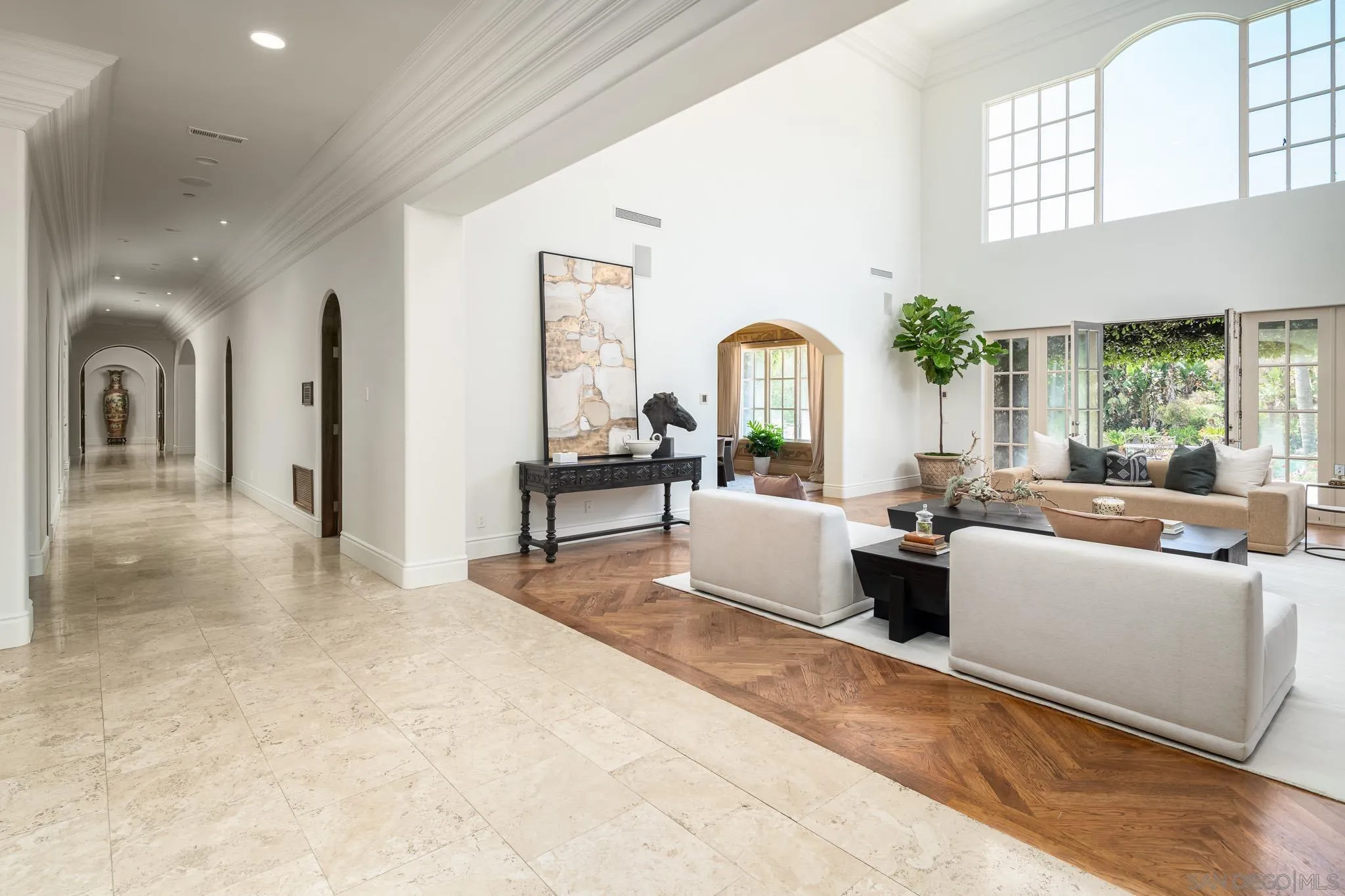 https://cdn.realtyfeed.com/cdn/127/260010695/28e513960b02e72a32c461bce76b41b9.webp