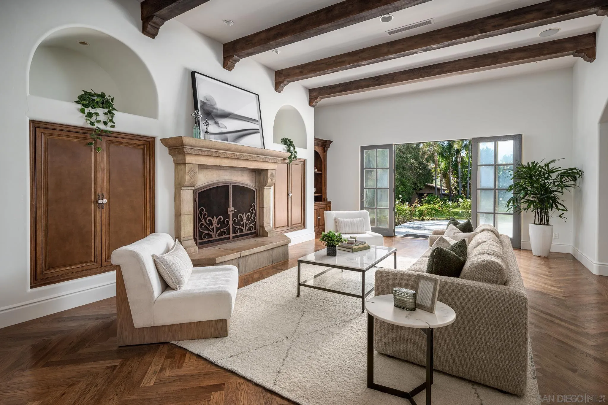 https://cdn.realtyfeed.com/cdn/127/260010695/398cd2c6ae3a8eced21faf07ac0a5a87.webp