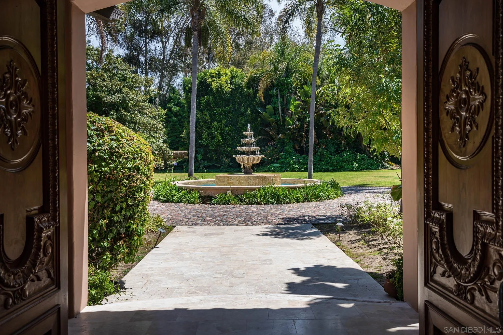 https://cdn.realtyfeed.com/cdn/127/260010695/526bcaa10d727dd026018f482c4a5ab9.webp