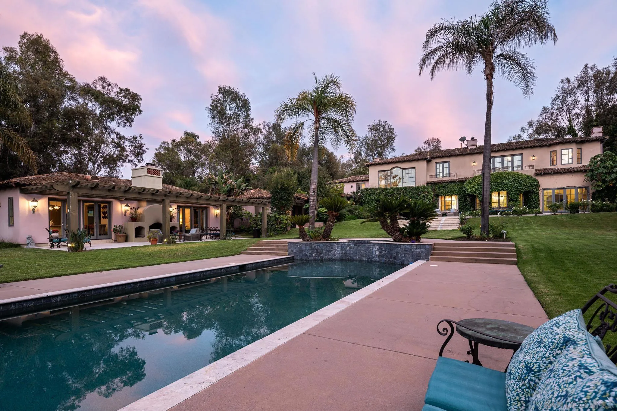 https://cdn.realtyfeed.com/cdn/127/260010695/a4216501ff4b96296b41b6a3ff803c91.webp