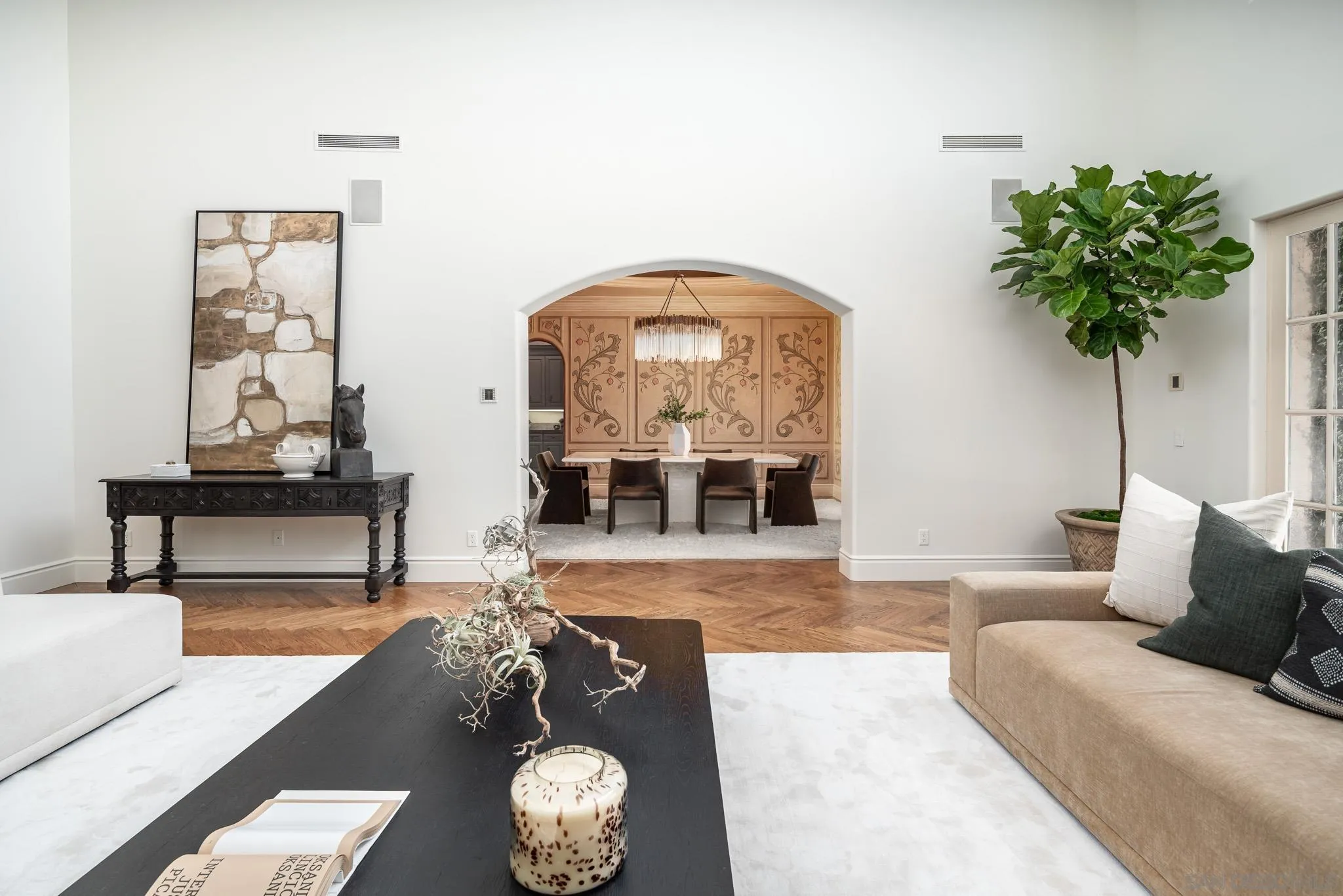 https://cdn.realtyfeed.com/cdn/127/260010695/afe1965cb7efe16b30cdd68bc48d296f.webp