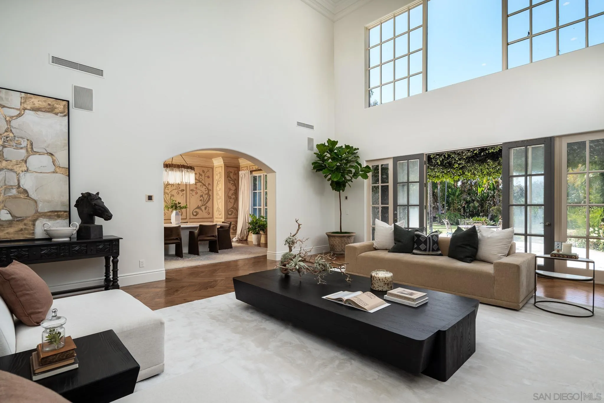 https://cdn.realtyfeed.com/cdn/127/260010695/f9fcf7e50552357bc7009e1283effb82.webp