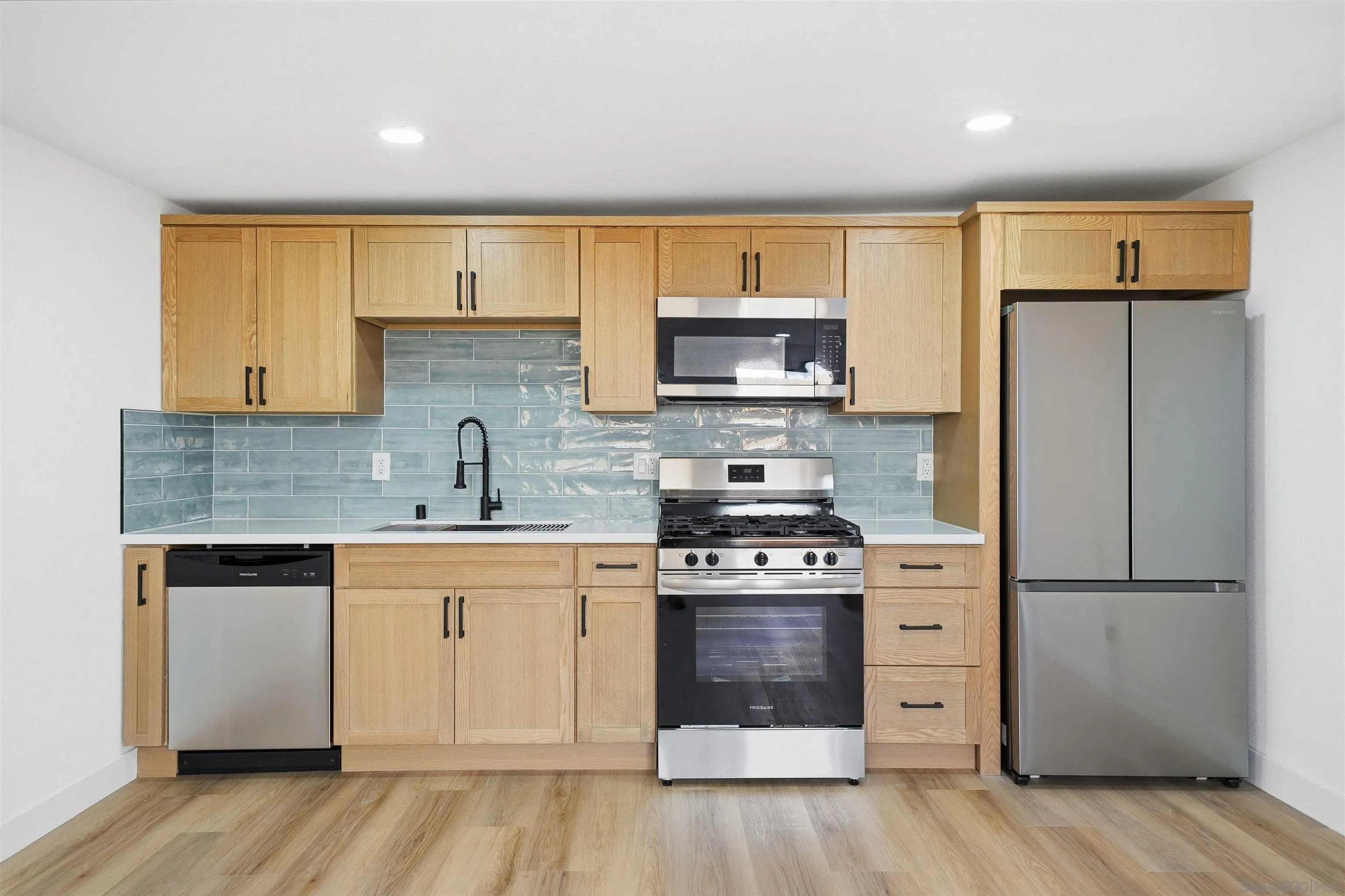 https://cdn.realtyfeed.com/cdn/127/260010697/1120284d039f02dce55e9fd0de5dc8ff.webp
