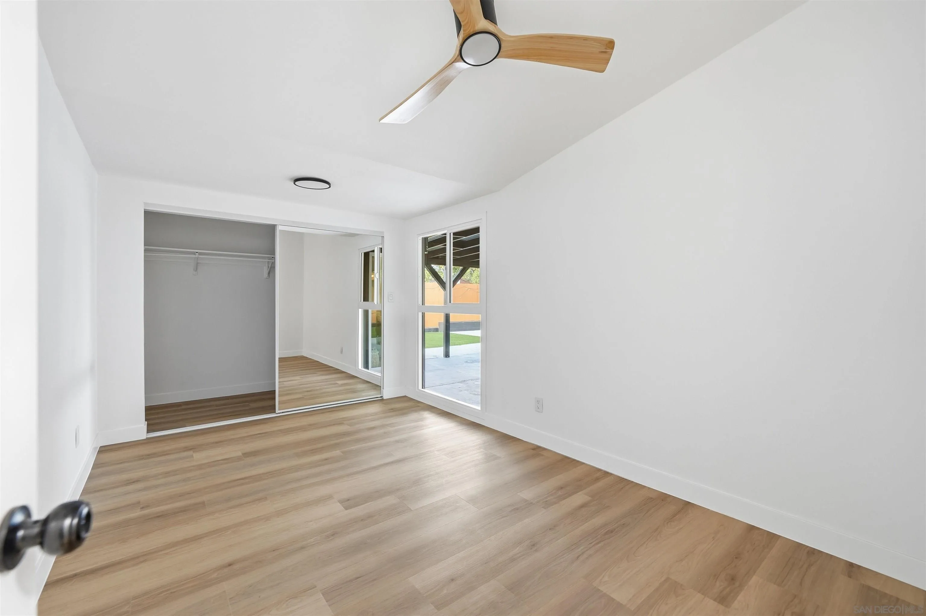 https://cdn.realtyfeed.com/cdn/127/260010697/1bfaa007331cb3a119ab99a8f828b297.webp