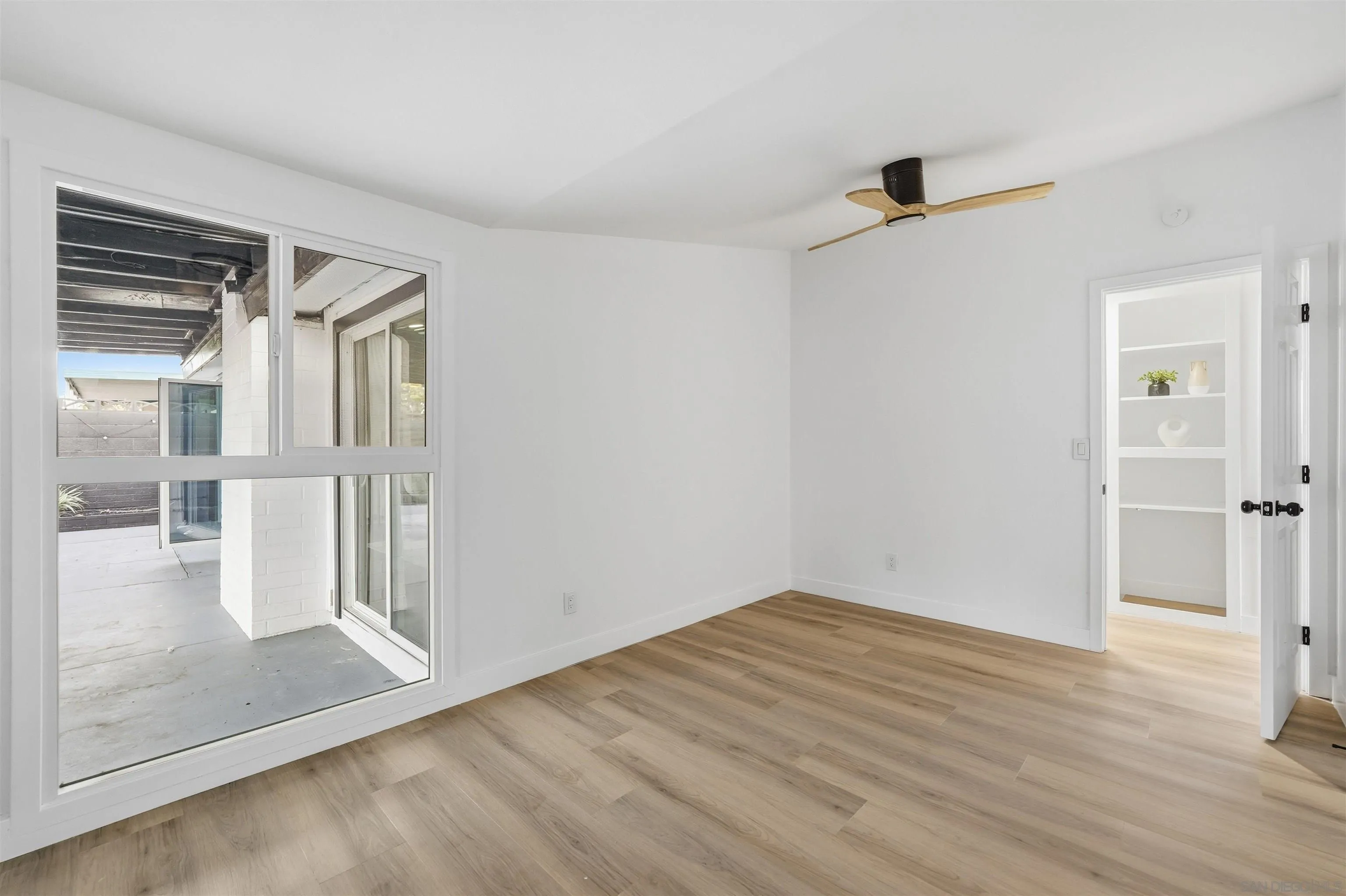 https://cdn.realtyfeed.com/cdn/127/260010697/2c8bc37dd244a81c3bab4106d9fab6fb.webp